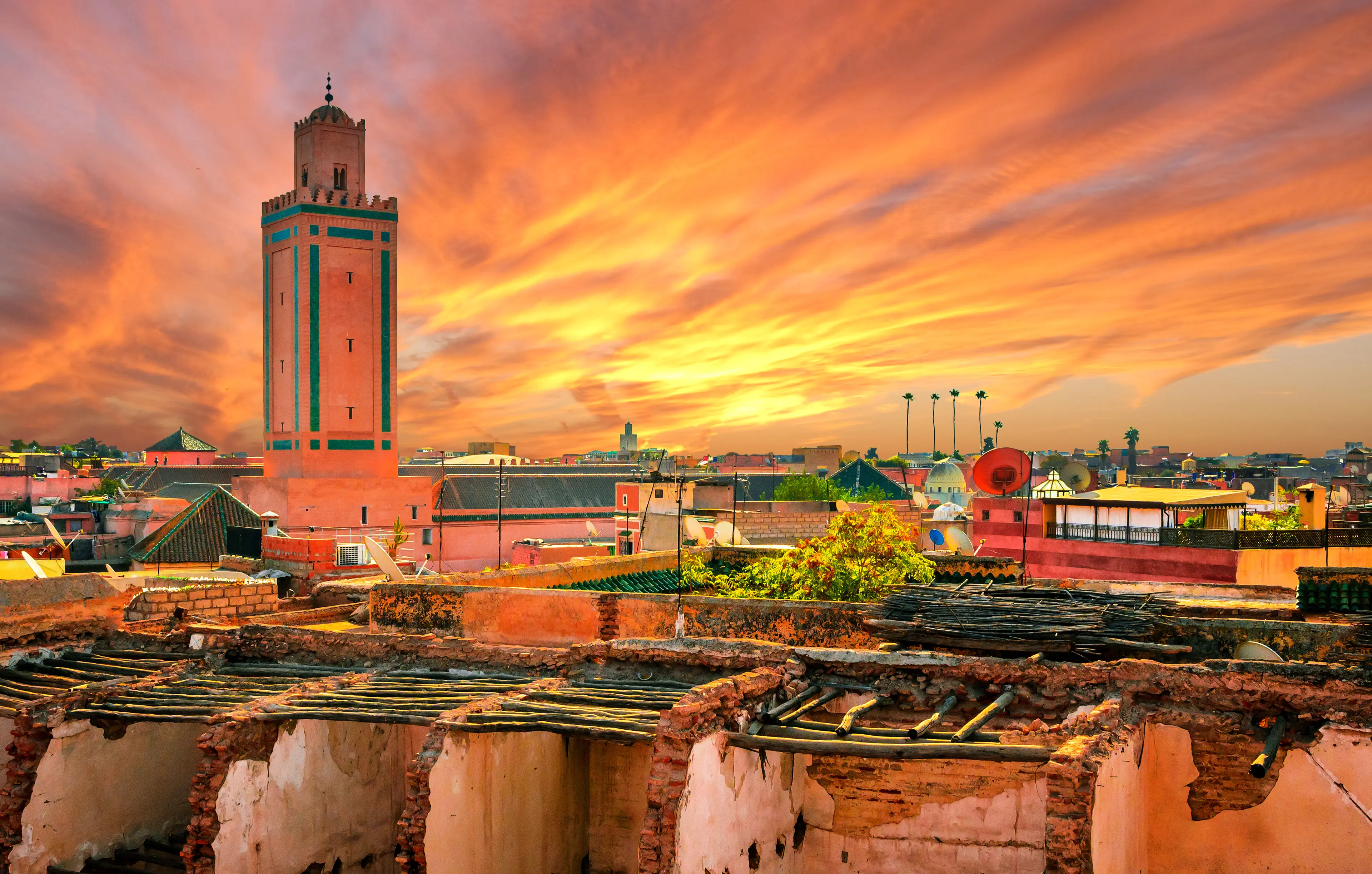 1-Day Marrakech Adventure: Unexplored Paths and Vibrant Nightlife with Friends