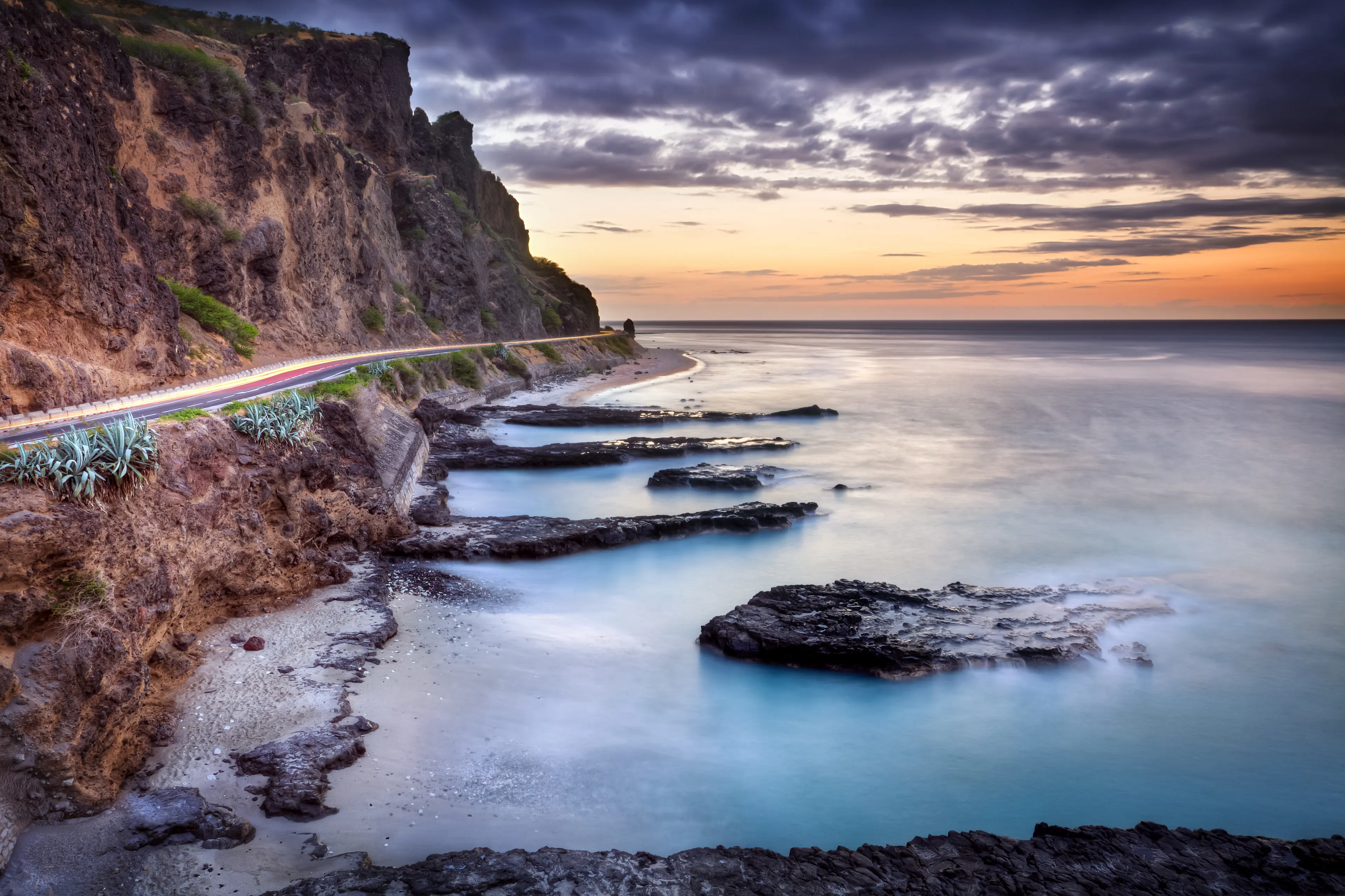 5-Day Local's Guide to Reunion Island: Nightlife & Outdoor for Couples