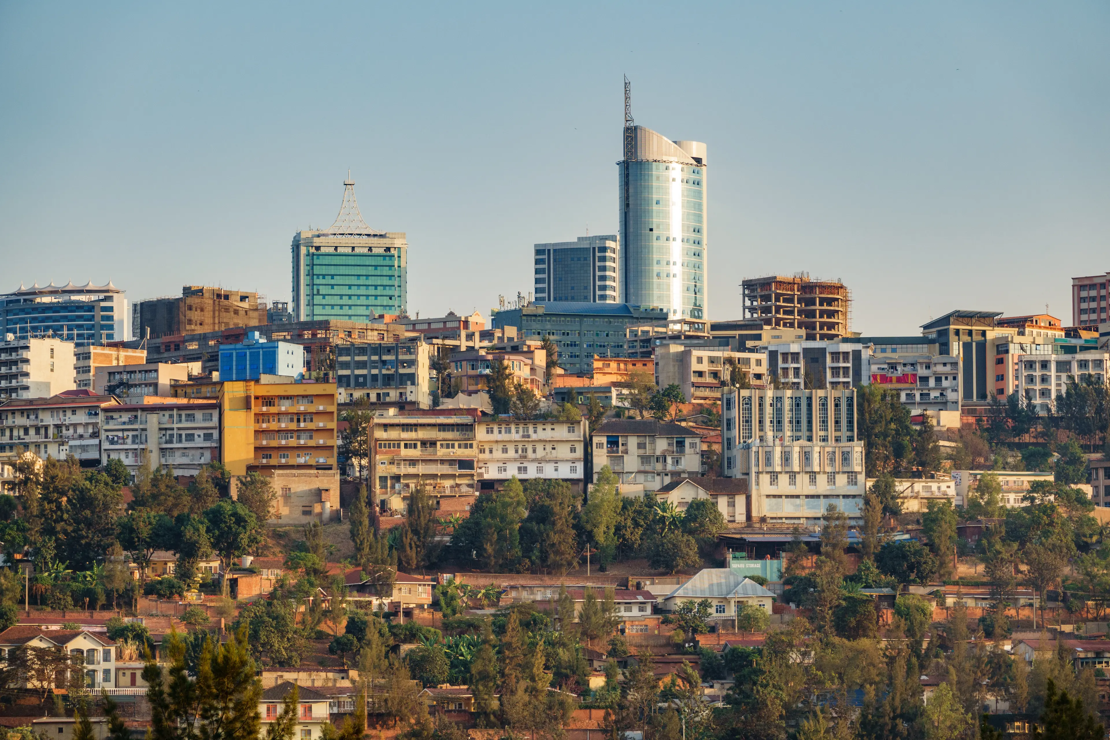 1-Day Solo Adventure and Sightseeing Tour in Rwanda for Locals