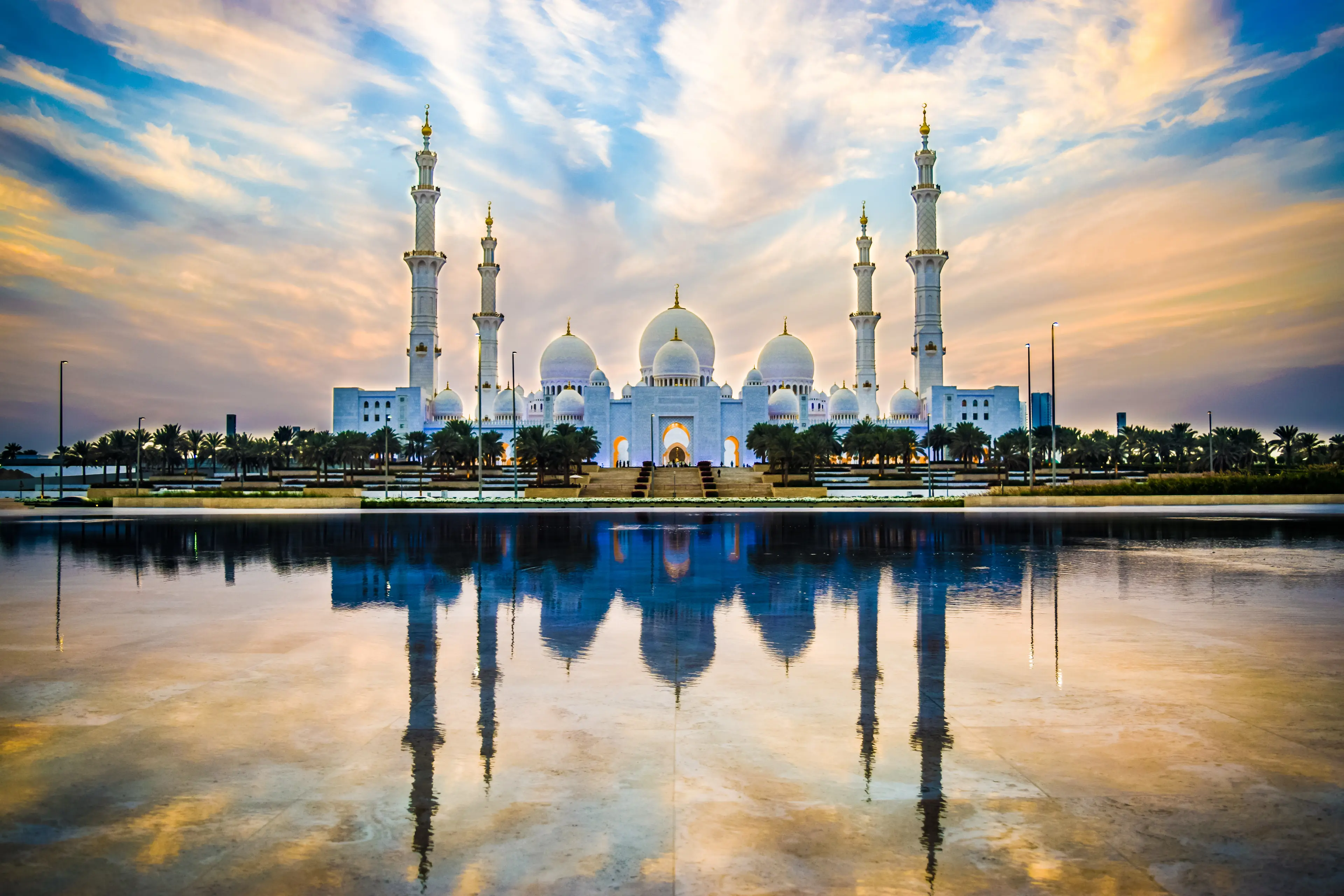 5-Day Family Relaxation & Sightseeing Tour in Abu Dhabi