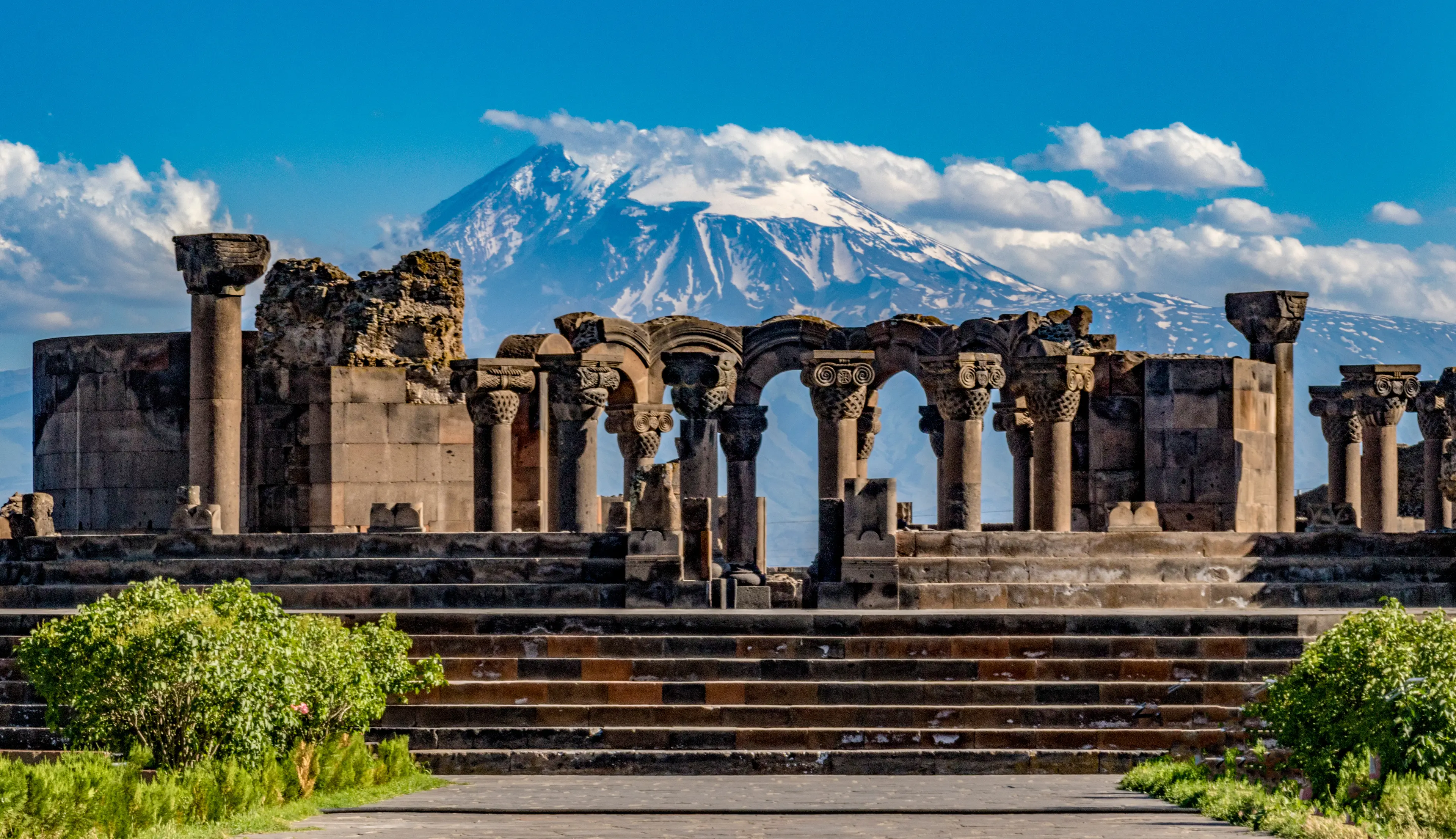 5-Day Local's Guide to Yerevan: Culinary, Adventure & Sightseeing