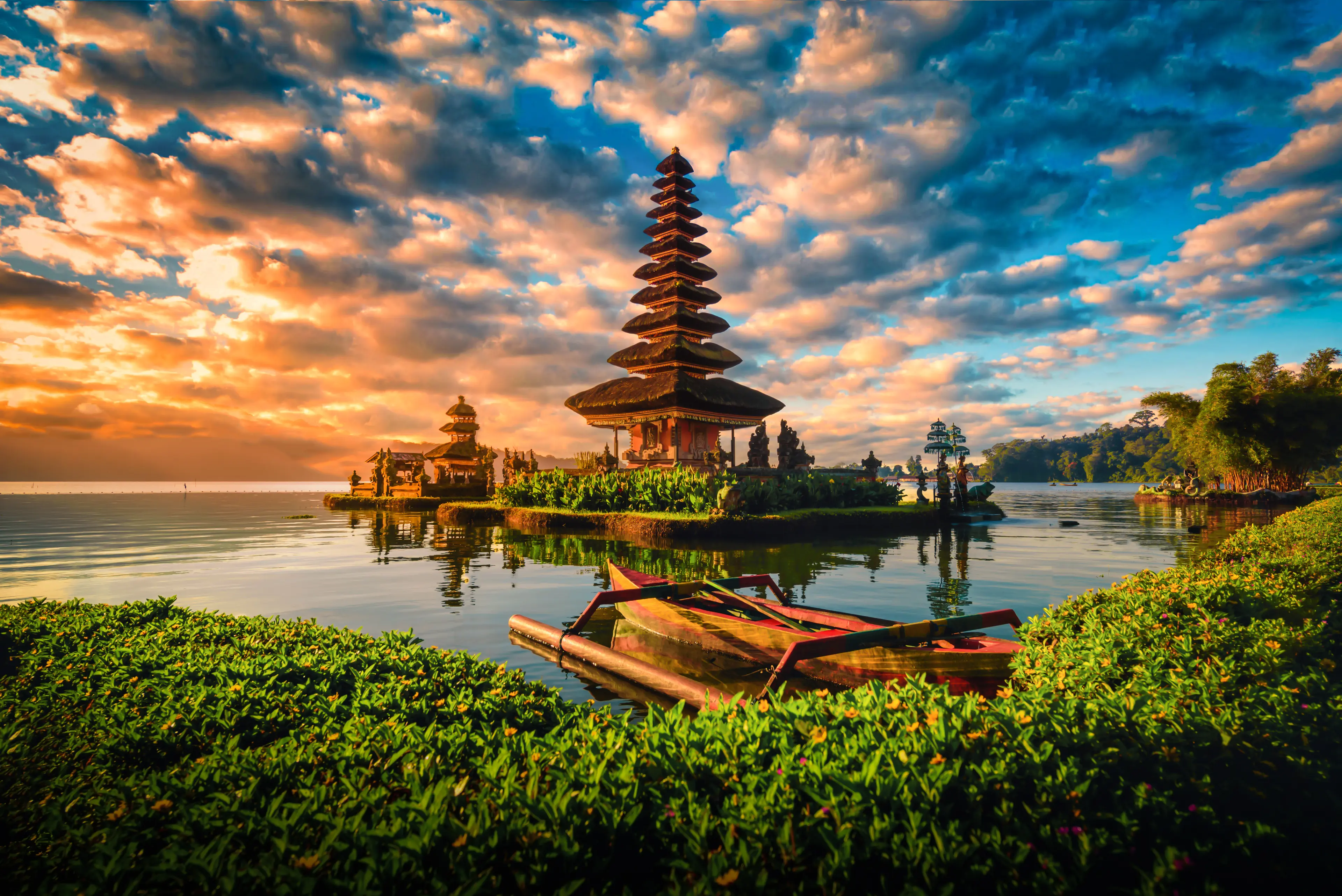 6-Day Authentic Bali Getaway: Sightseeing & Outdoor Activities for Couples