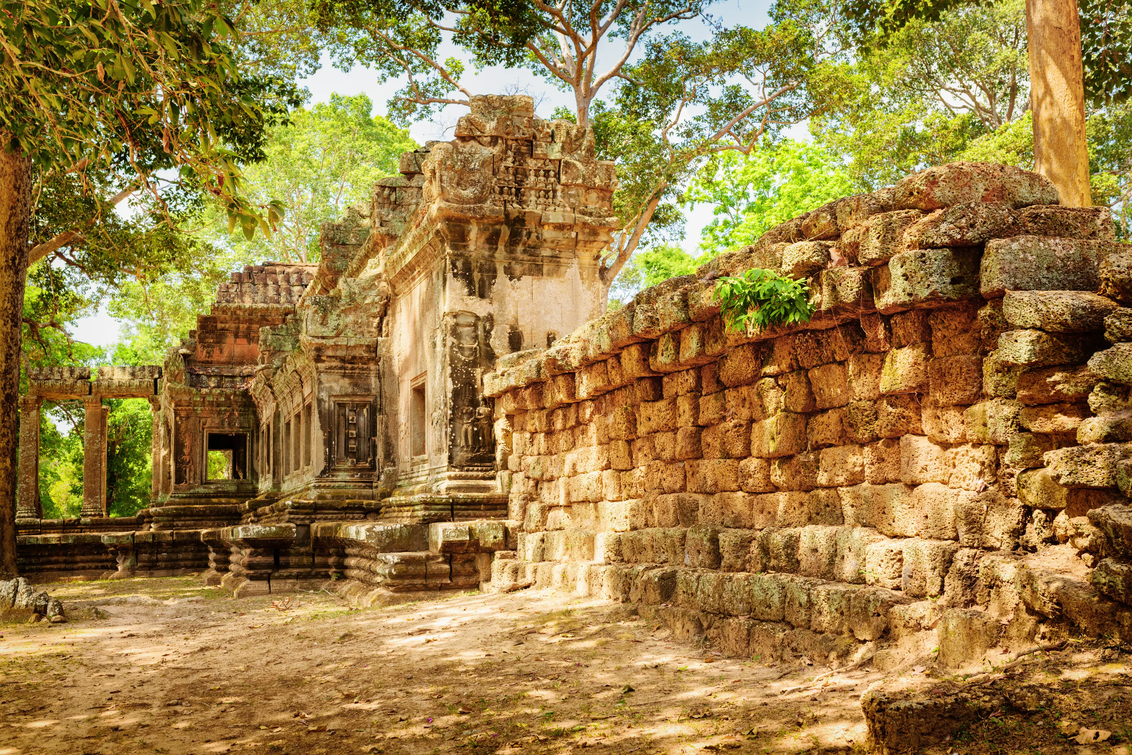 2-Day Angkor Wat Excursion: Sightseeing, Outdoors & Relaxation