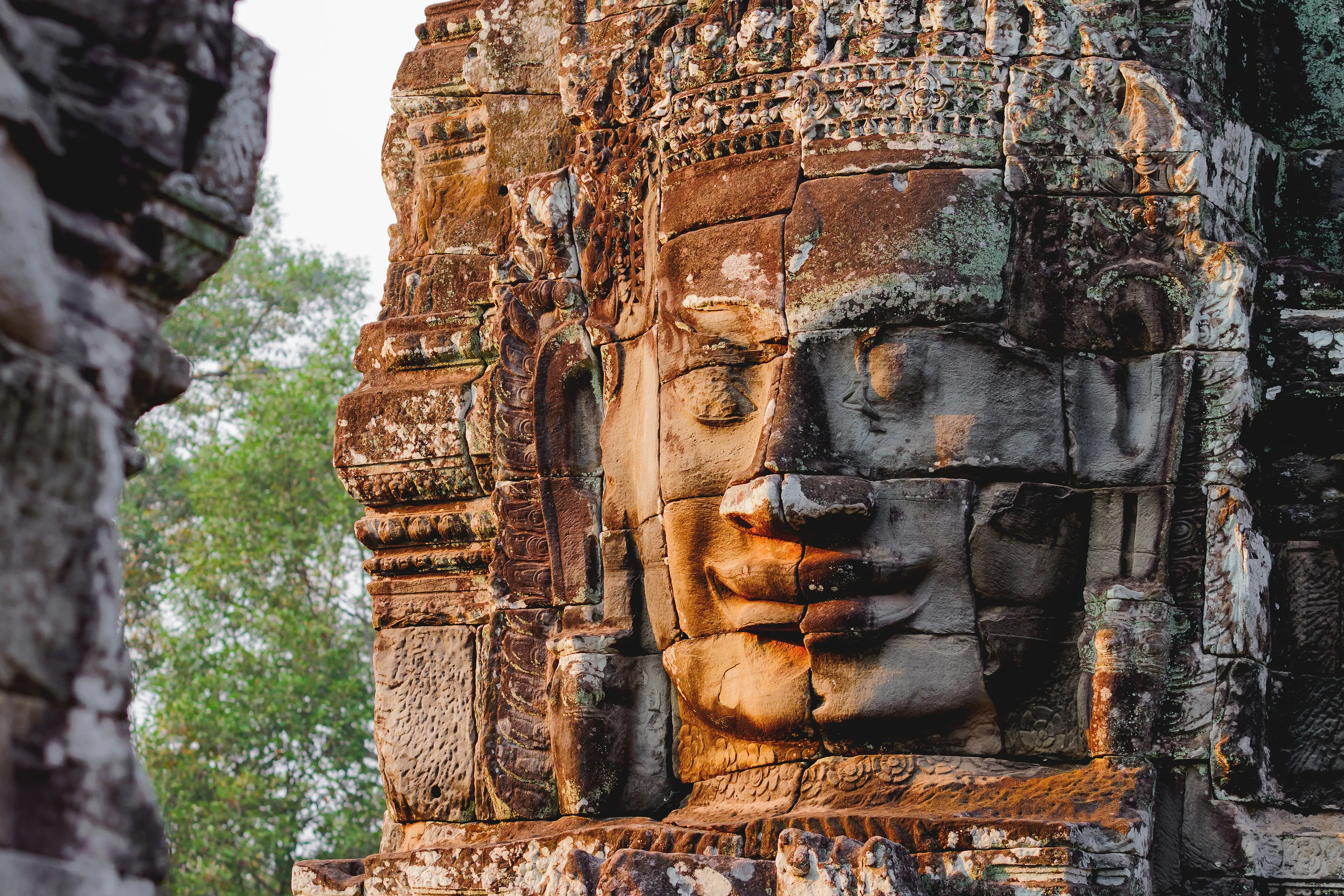 2-Day Family Adventure: Culinary and Shopping Trip to Angkor Wat