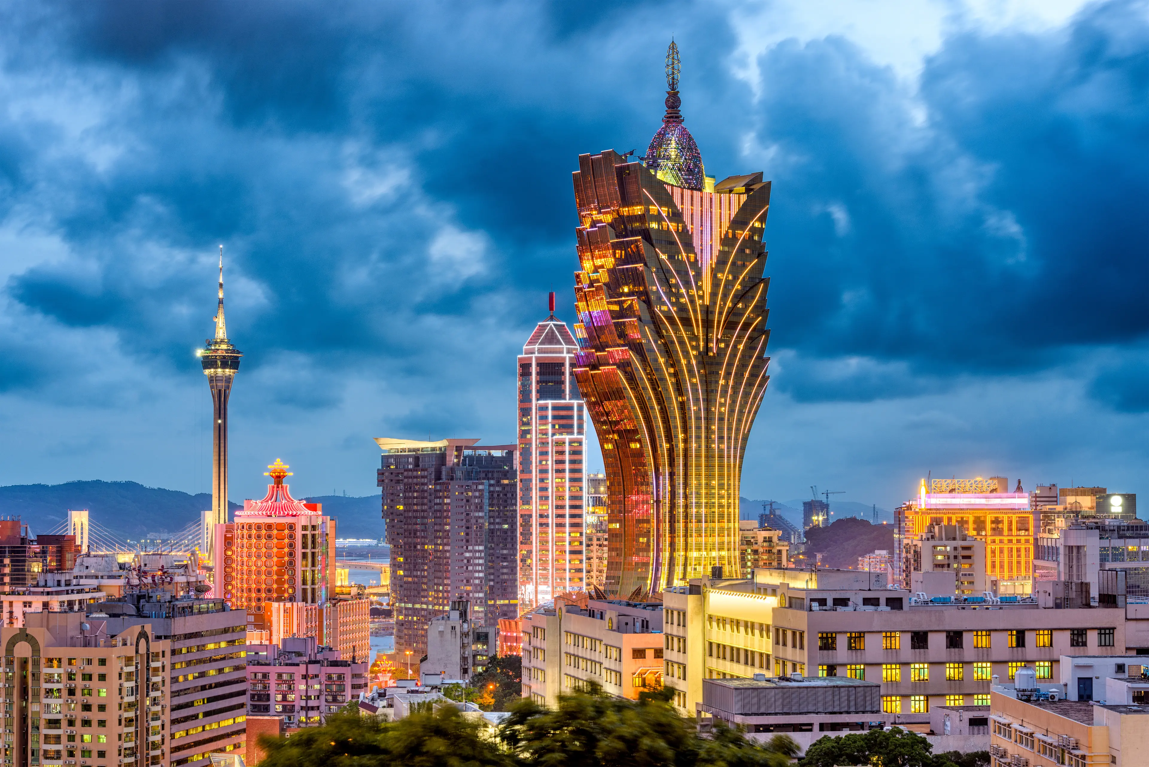 2-Day Family Adventure in Macau: Sightseeing, Shopping, & Cuisine