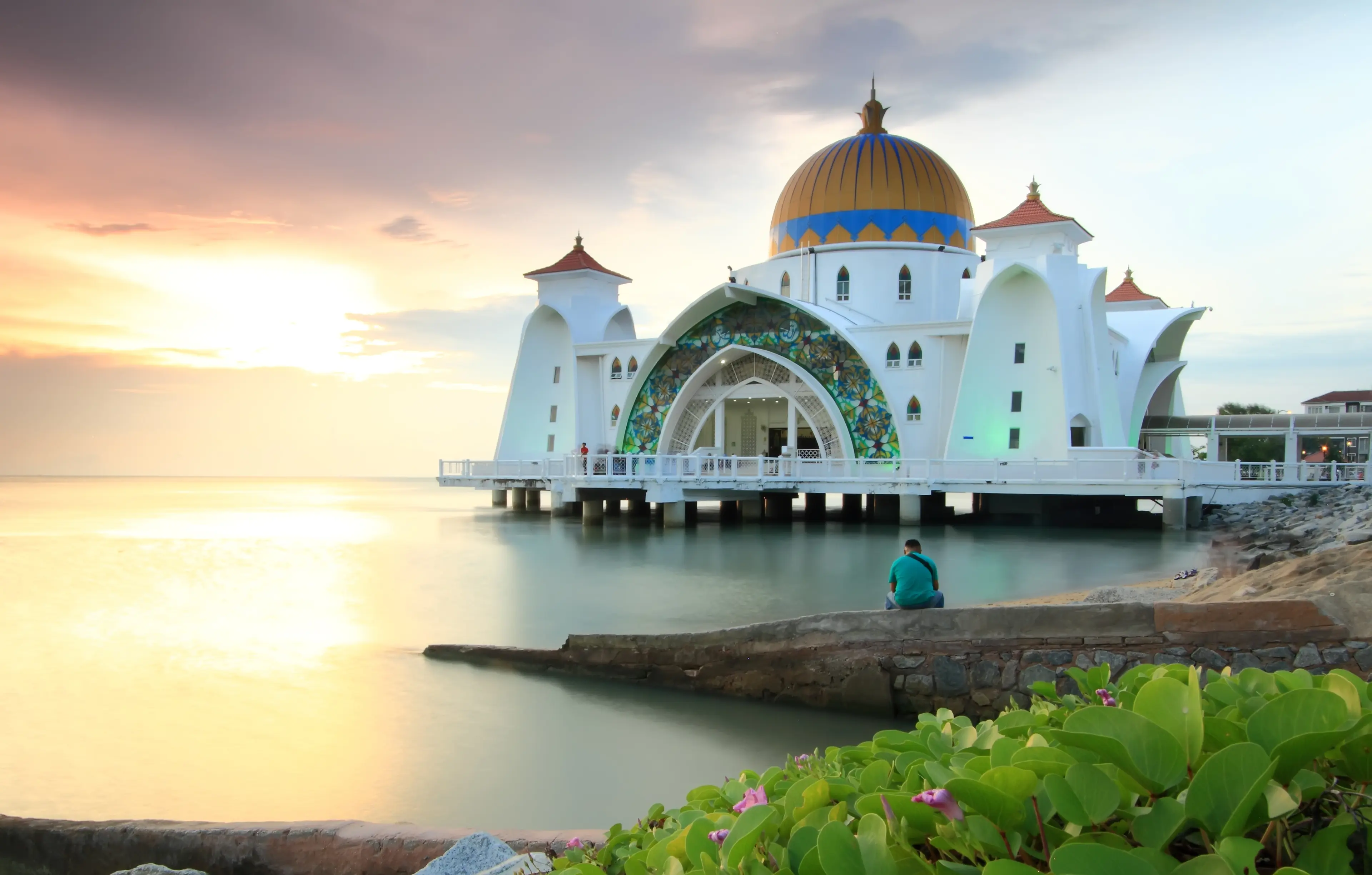 1-Day Romantic Malacca Itinerary: Offbeat Nightlife Experience for Couples