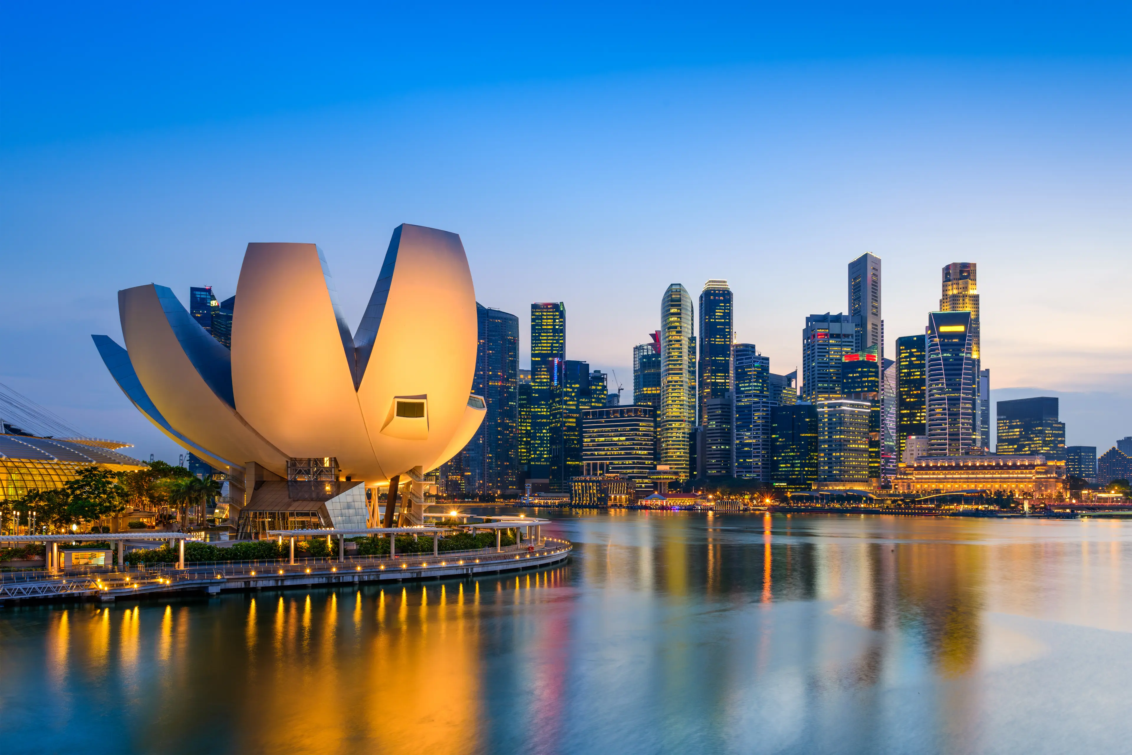 2-Day Solo Food, Wine & Nightlife Adventure in Singapore