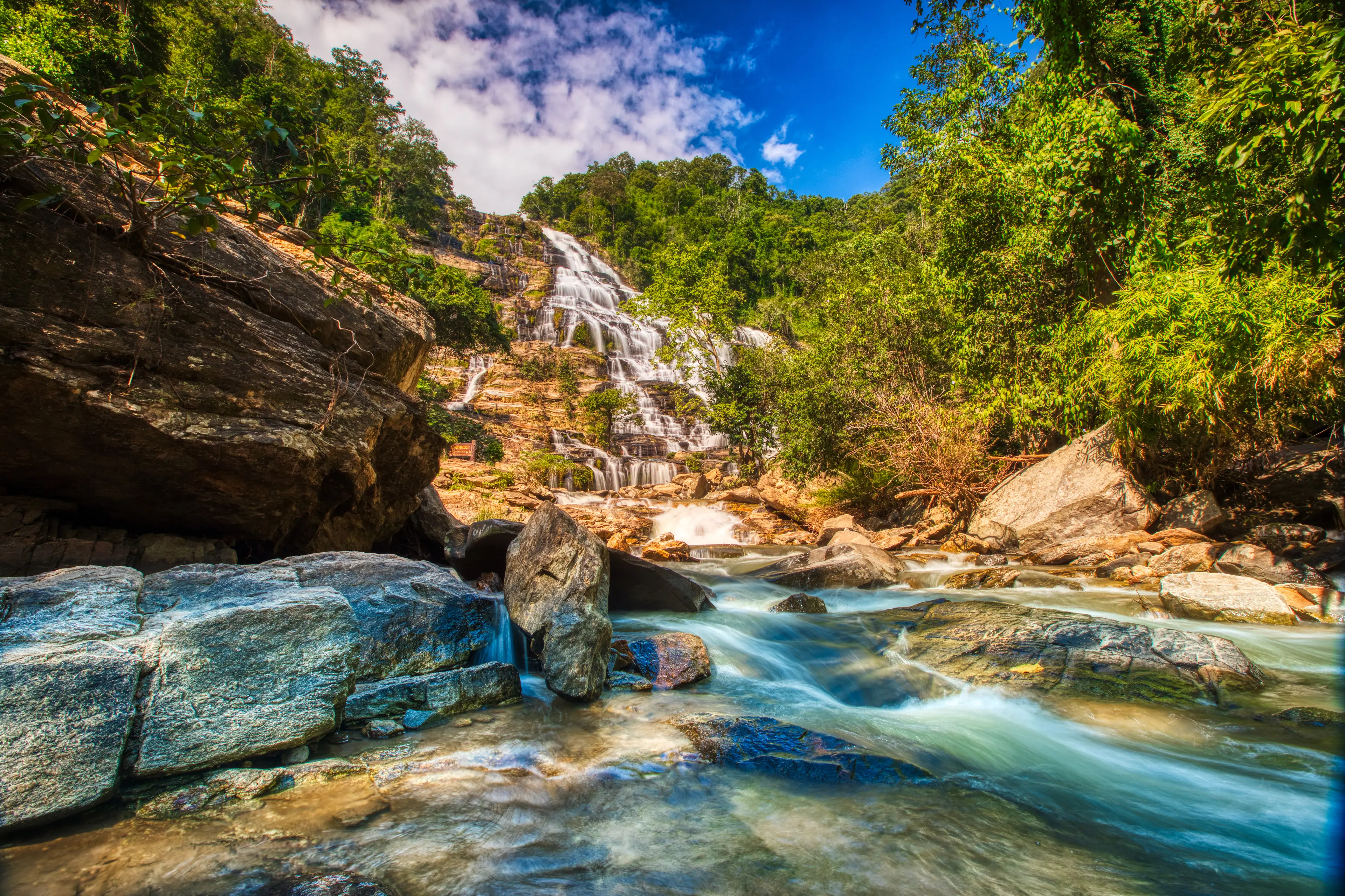 Mae Ya waterfall, Doi Inthanon National Park Mae Ya waterfall, Doi Inthanon National Park