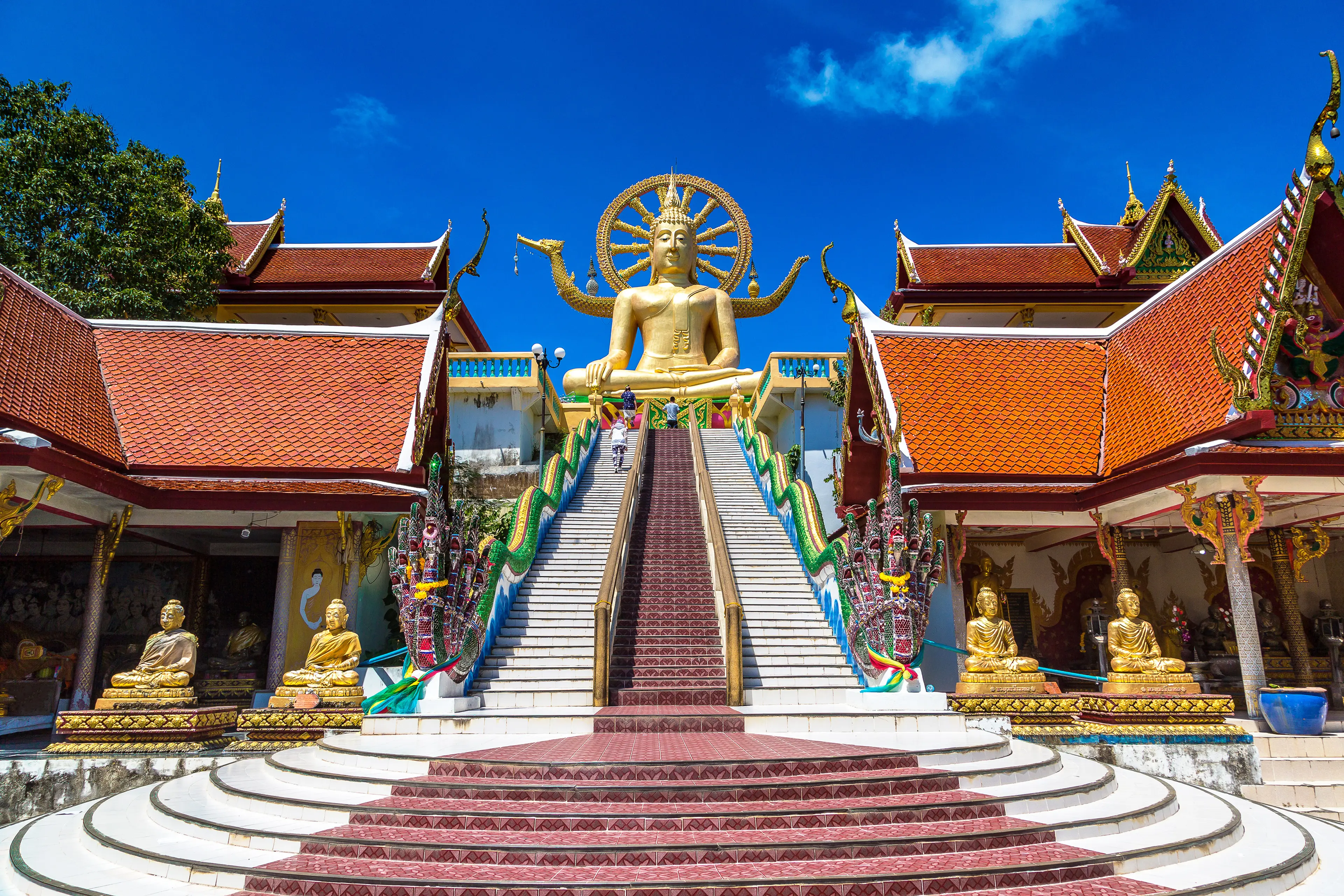 Golden Buddha statue Golden Buddha statue