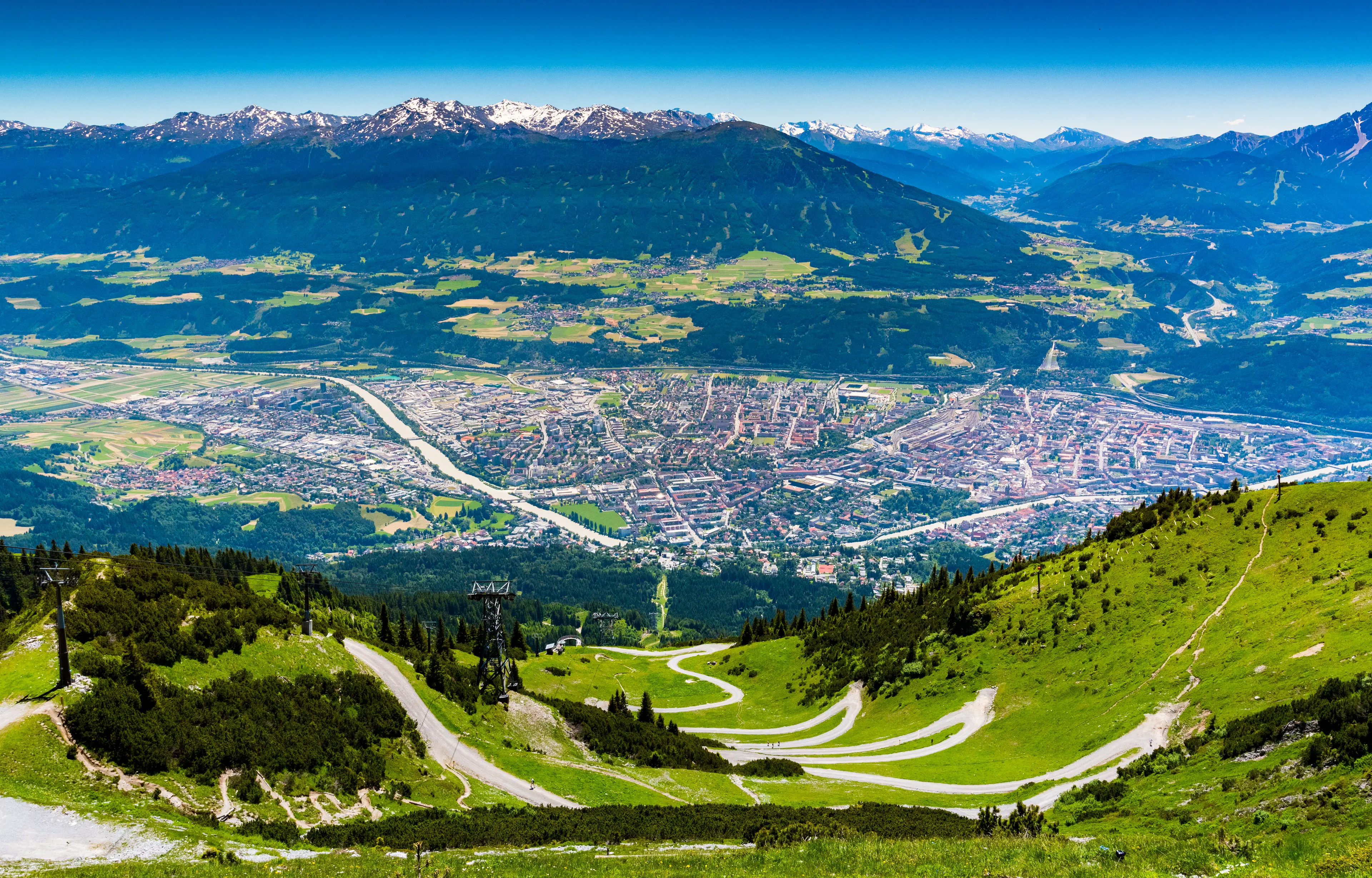 1-Day Solo Adventure & Sightseeing in Innsbruck, Austria