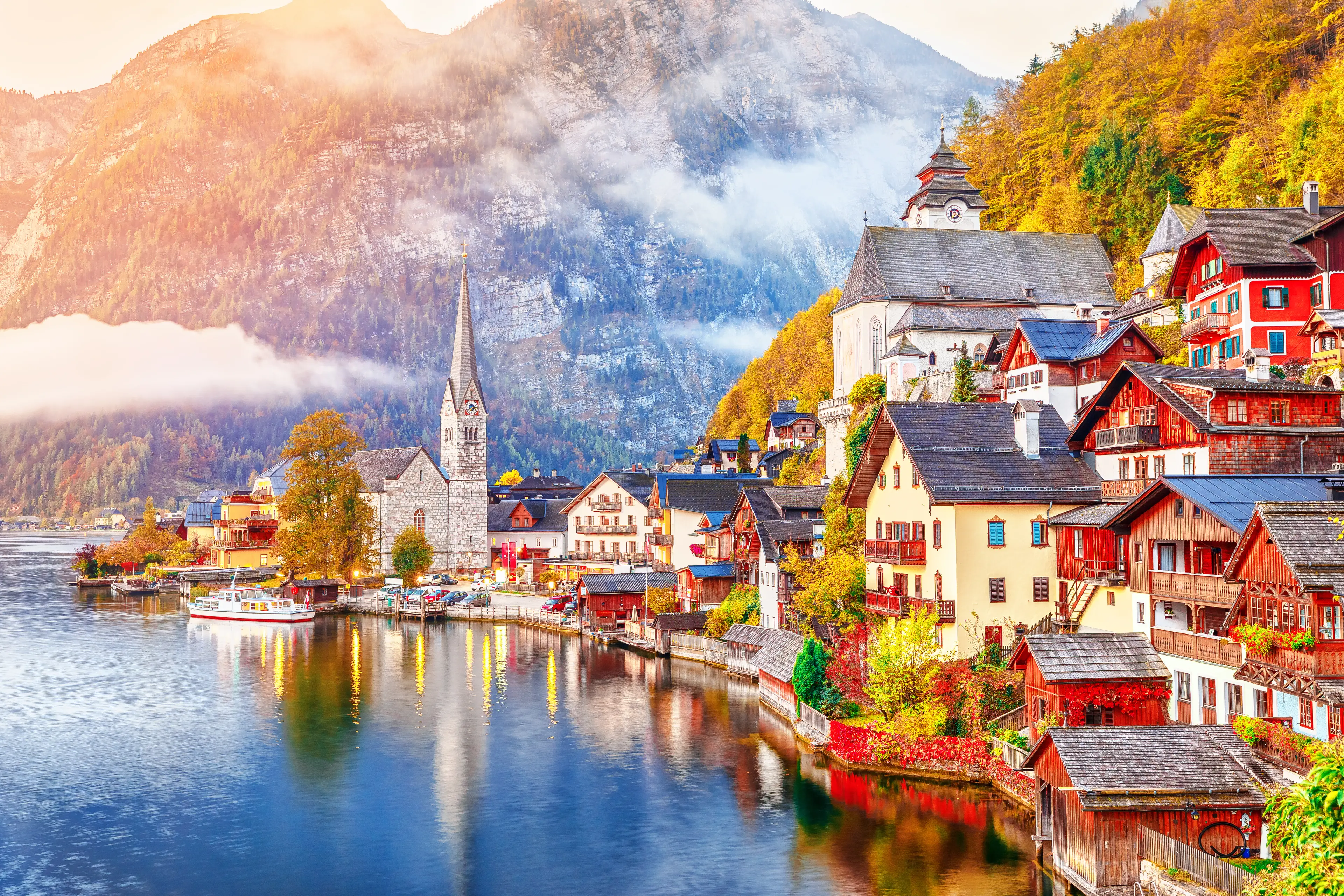 Hallstatt Lake Town in Austria's mountainous Salzkammergut region, High Alps parkland Hallstatt Lake Town in Austria's mountainous Salzkammergut region, High Alps parkland