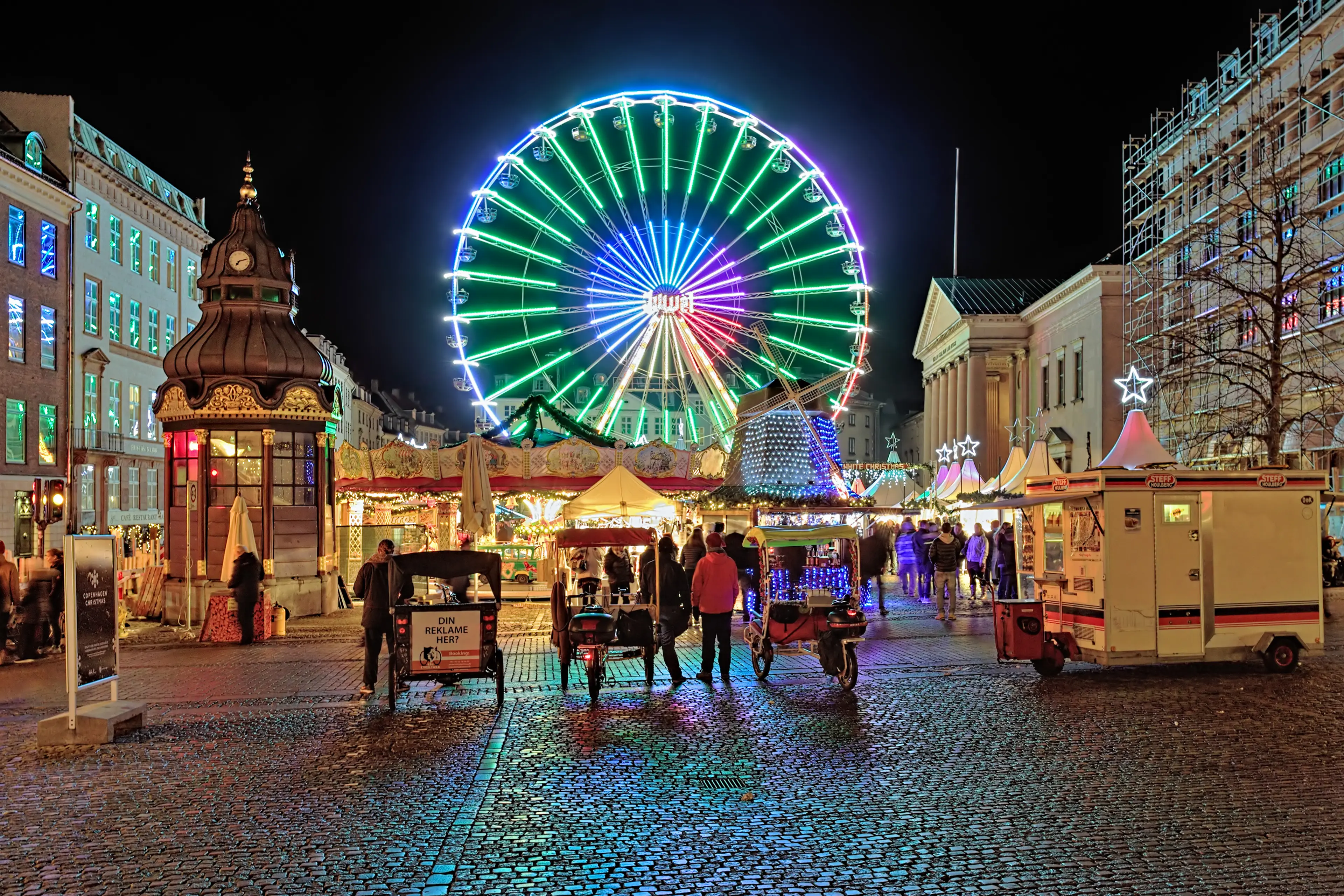 Christmas market with Ferris wheel on the Nytorv