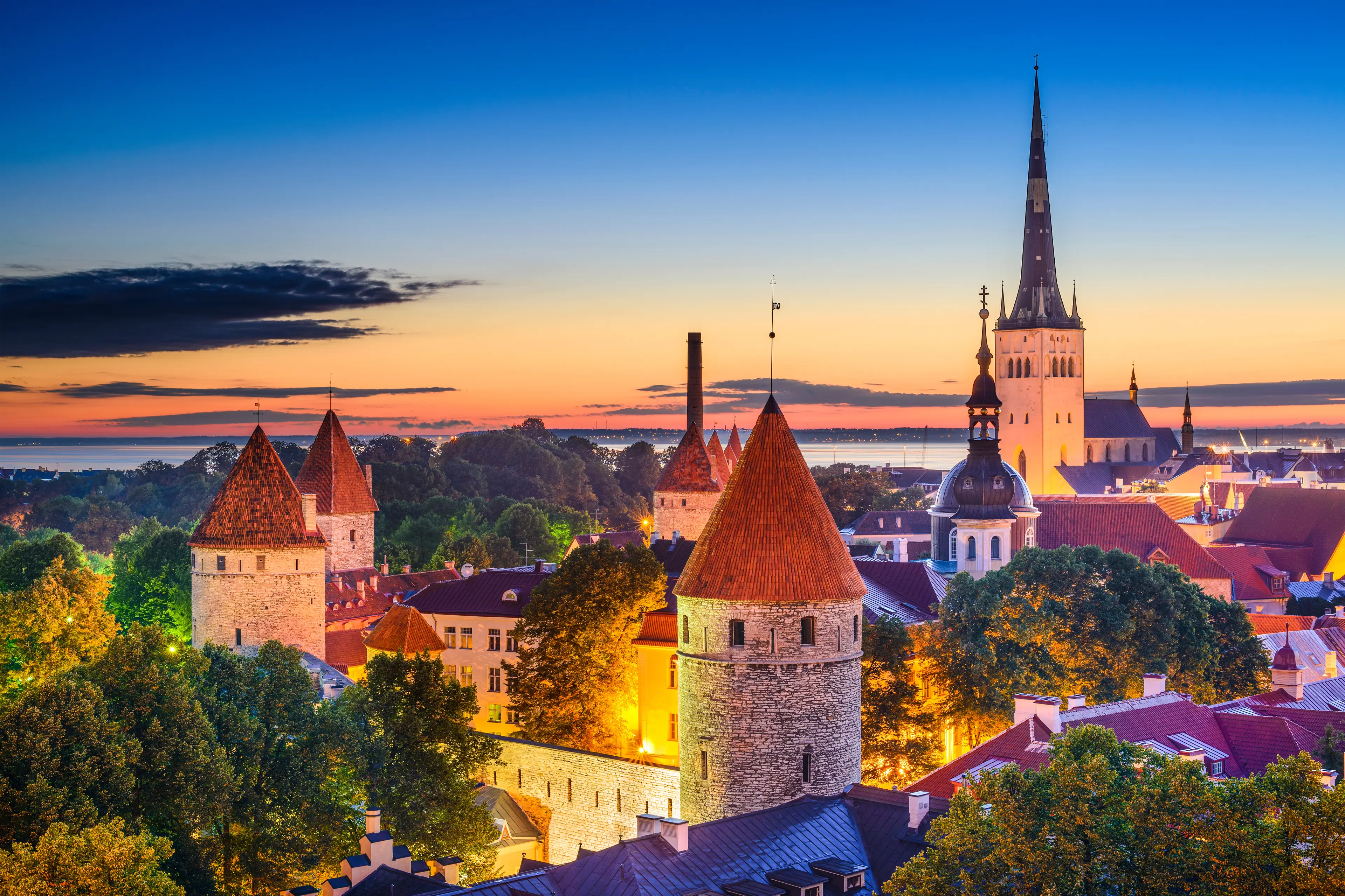 4-Day Local Family Experience: Food, Wine & Nightlife in Tallinn