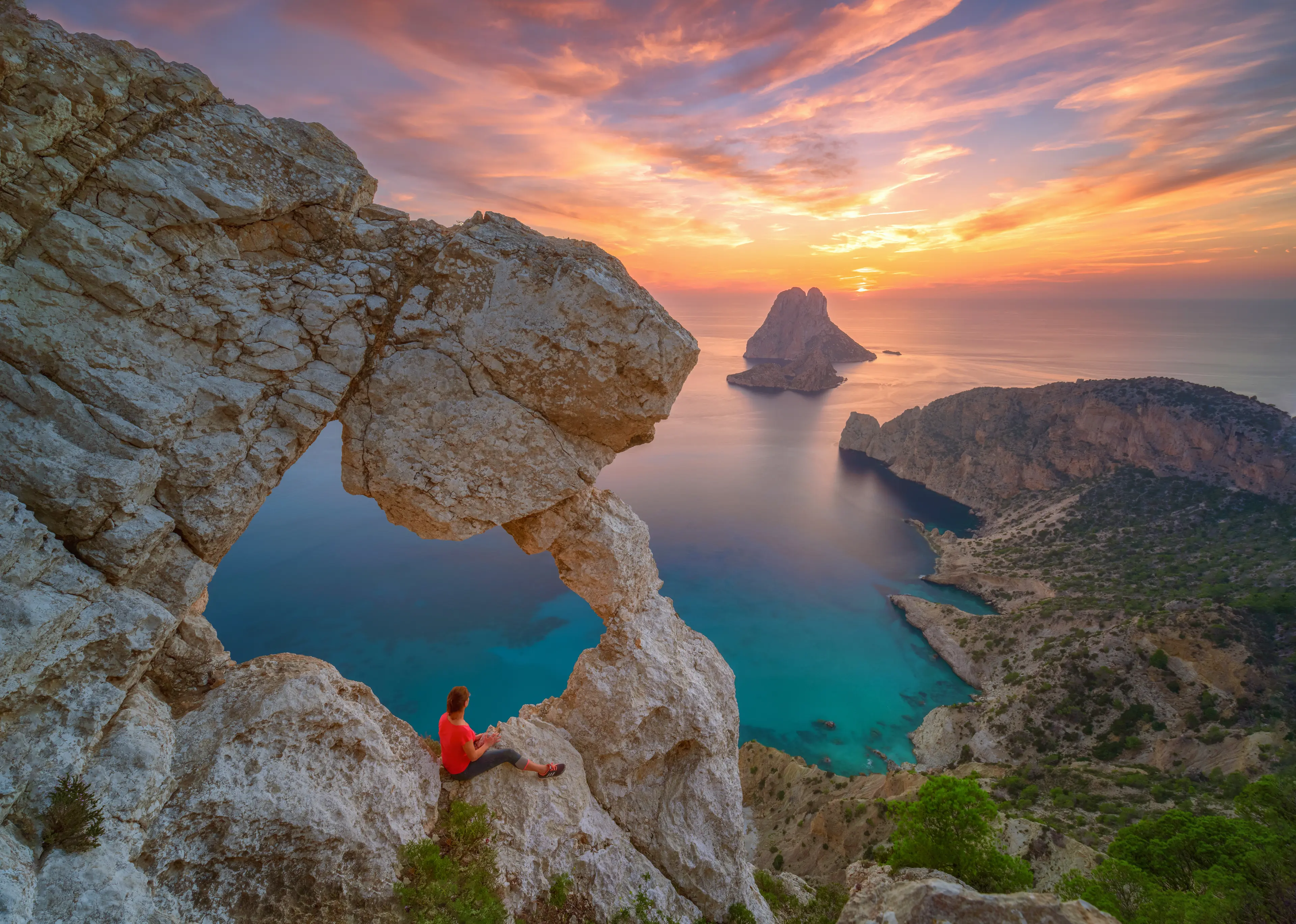 1-Day Solo Adventure and Sightseeing in Ibiza for Locals