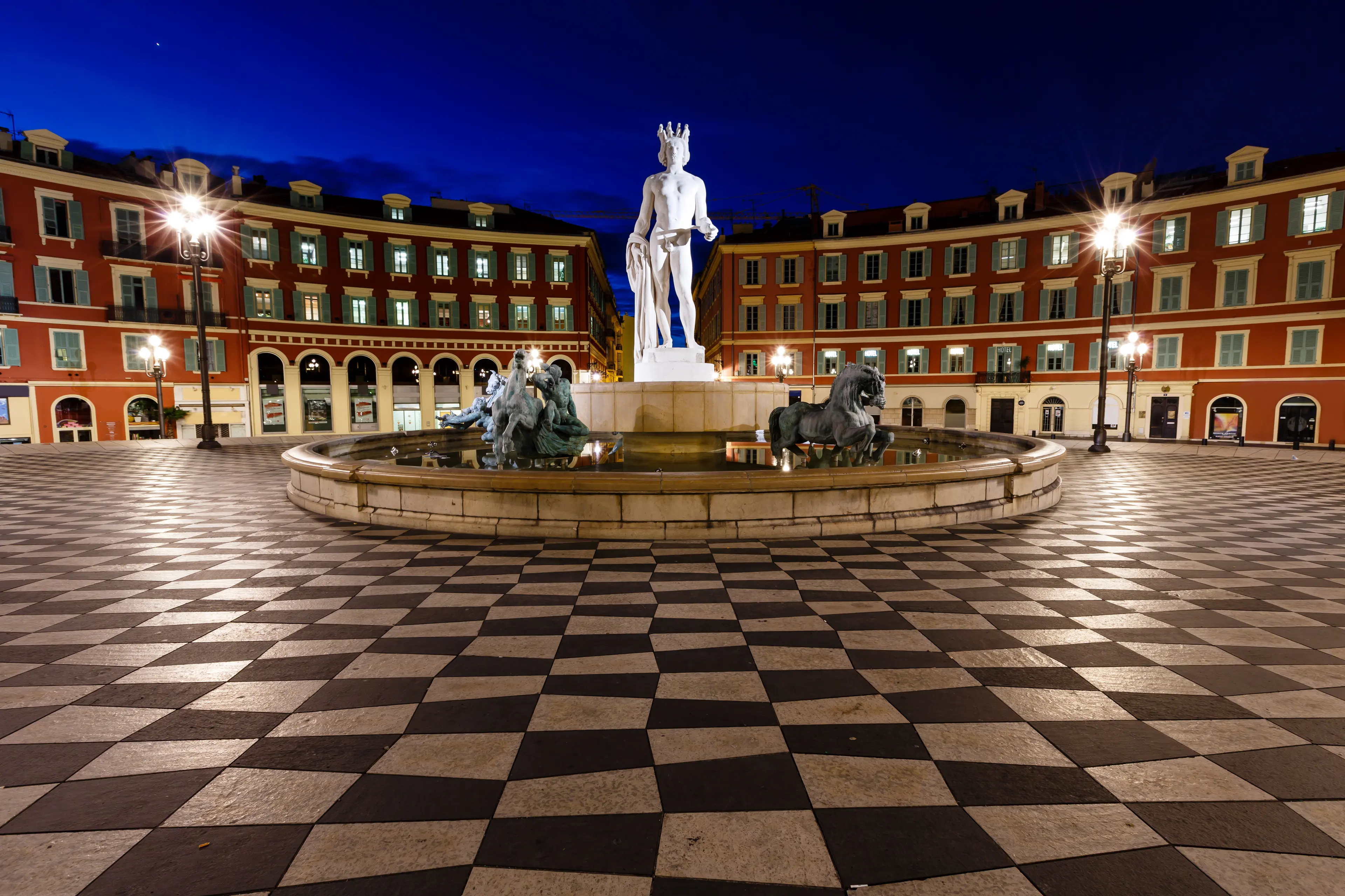 The Fontaine du Soleil on Place Massena The Fontaine du Soleil on Place Massena