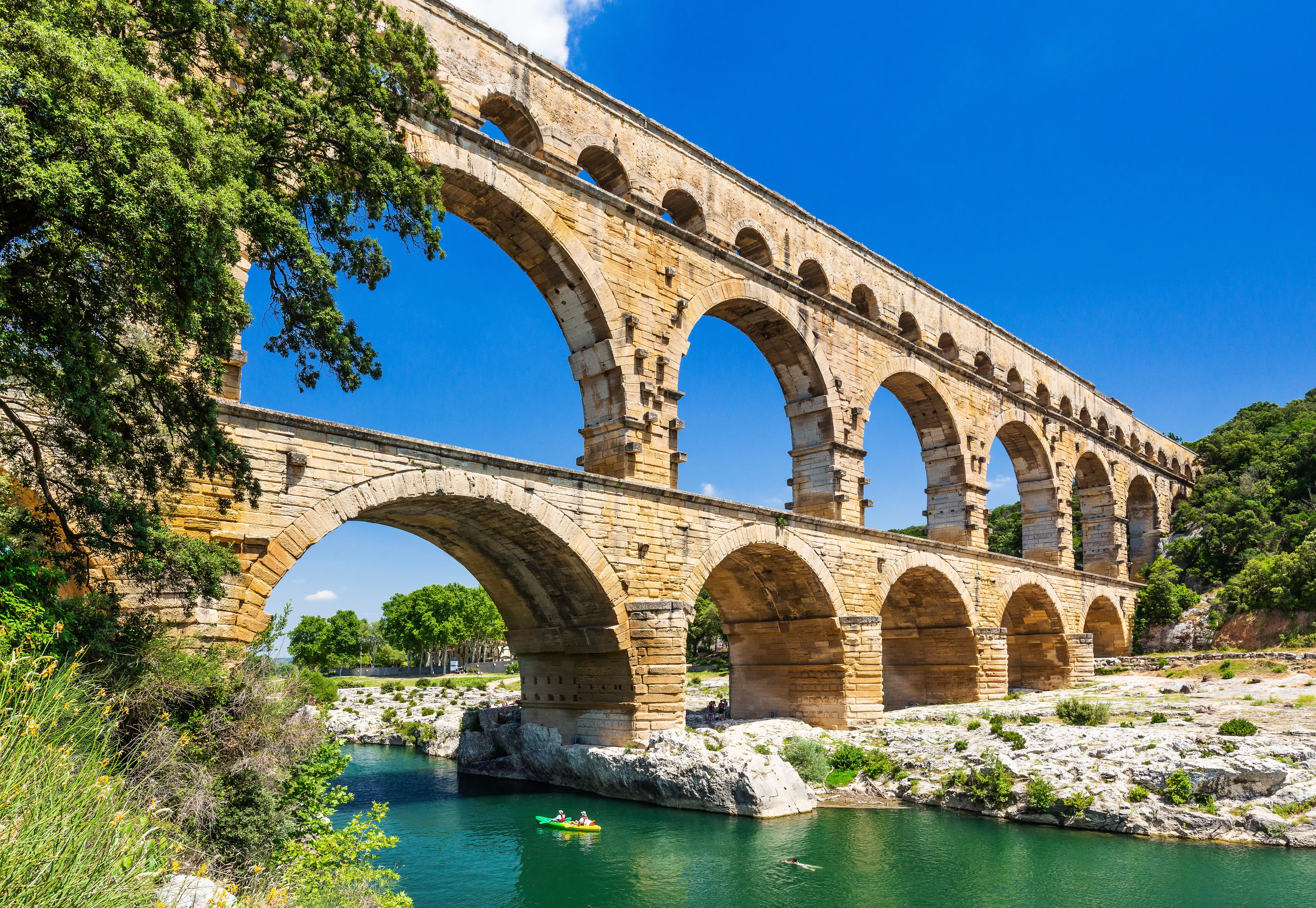 3-Day Romantic and Culinary Adventure in Nimes, France