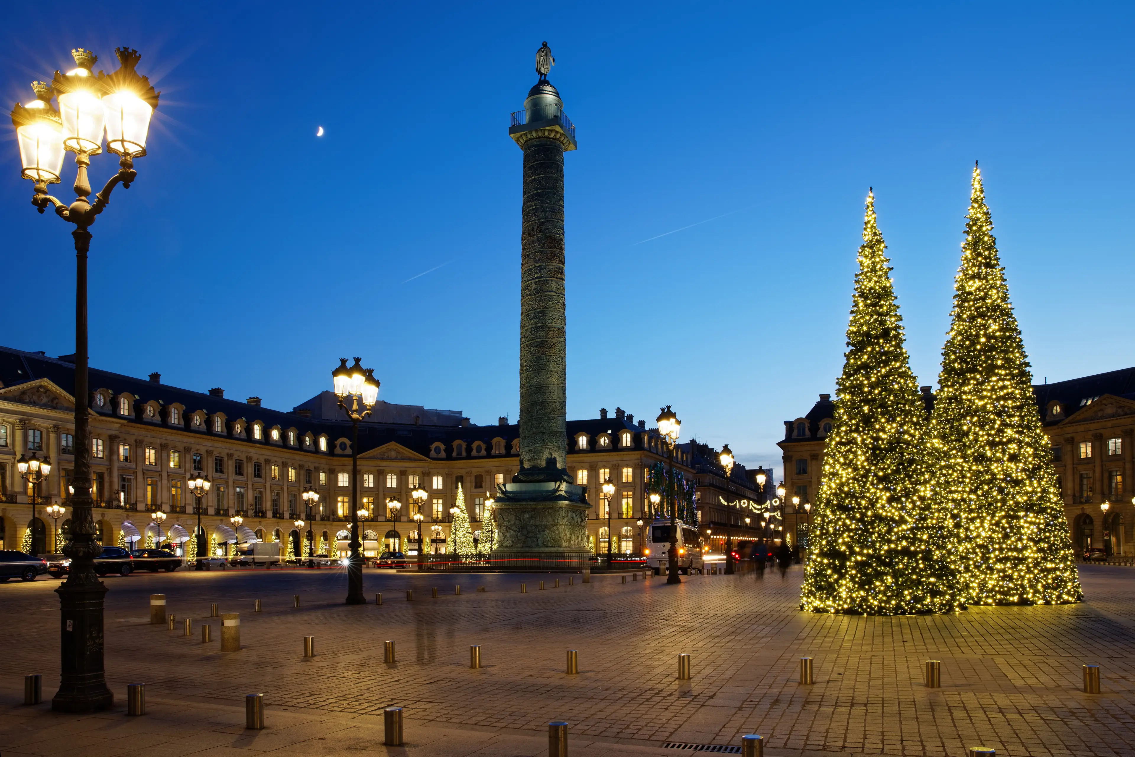 Place Vendôme with christmas trees
