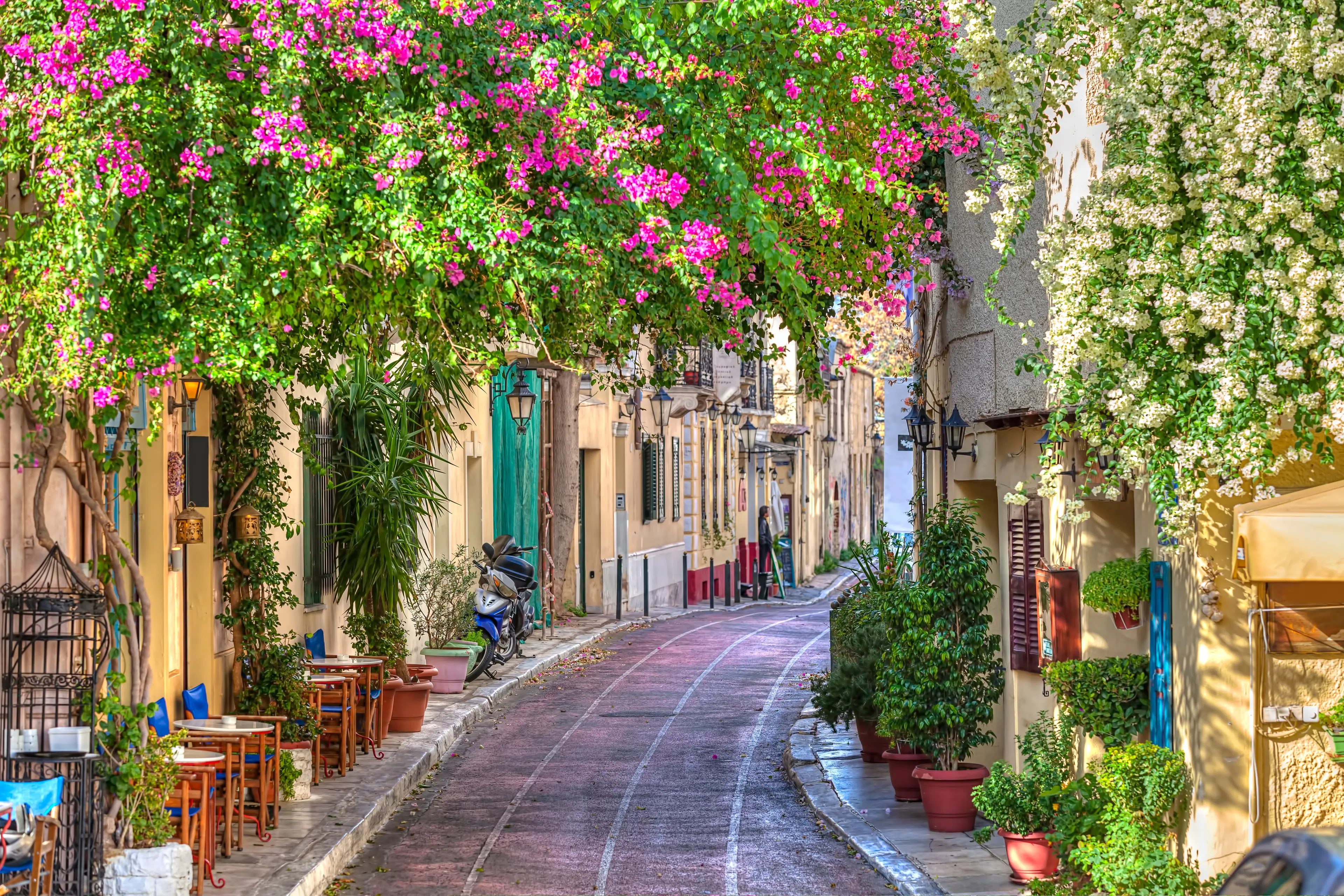 3-Day Athens Itinerary: Shopping & Nightlife with Friends