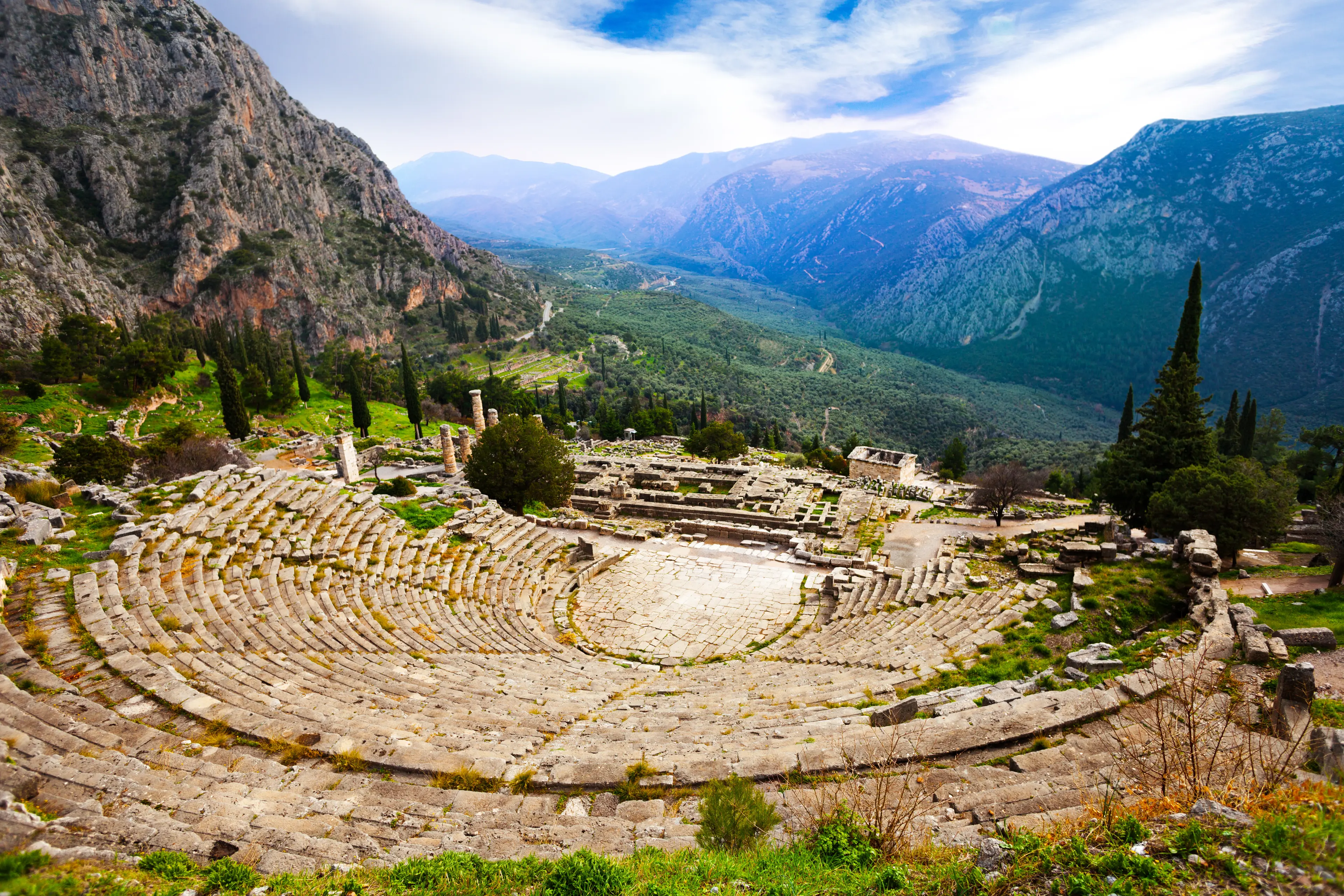 1-Day Family Shopping Experience in Delphi for Locals