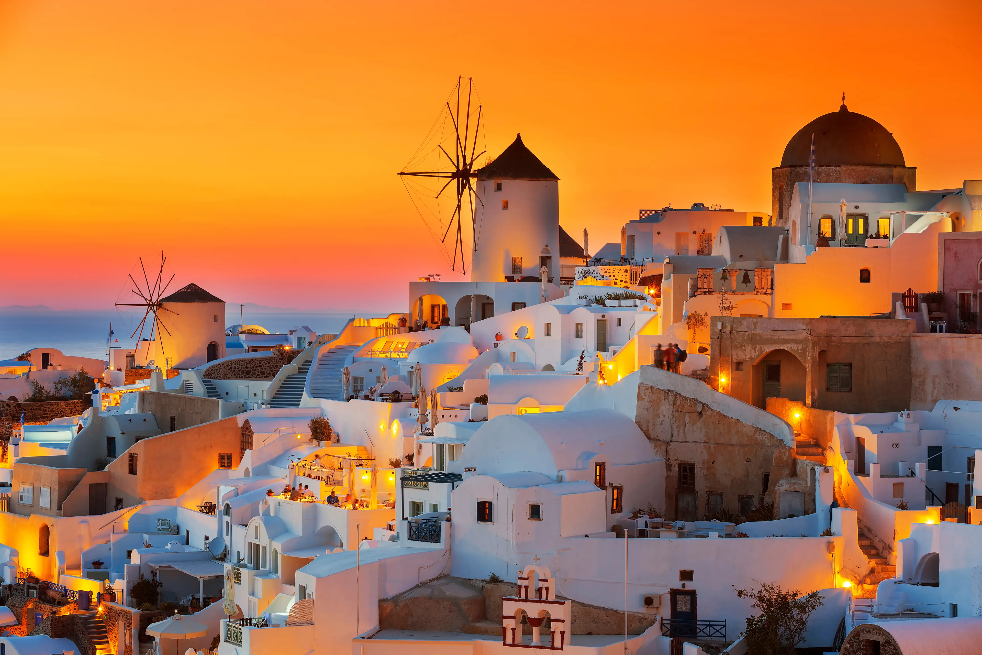 Explore the Beauty of Santorini, Greece in One Day