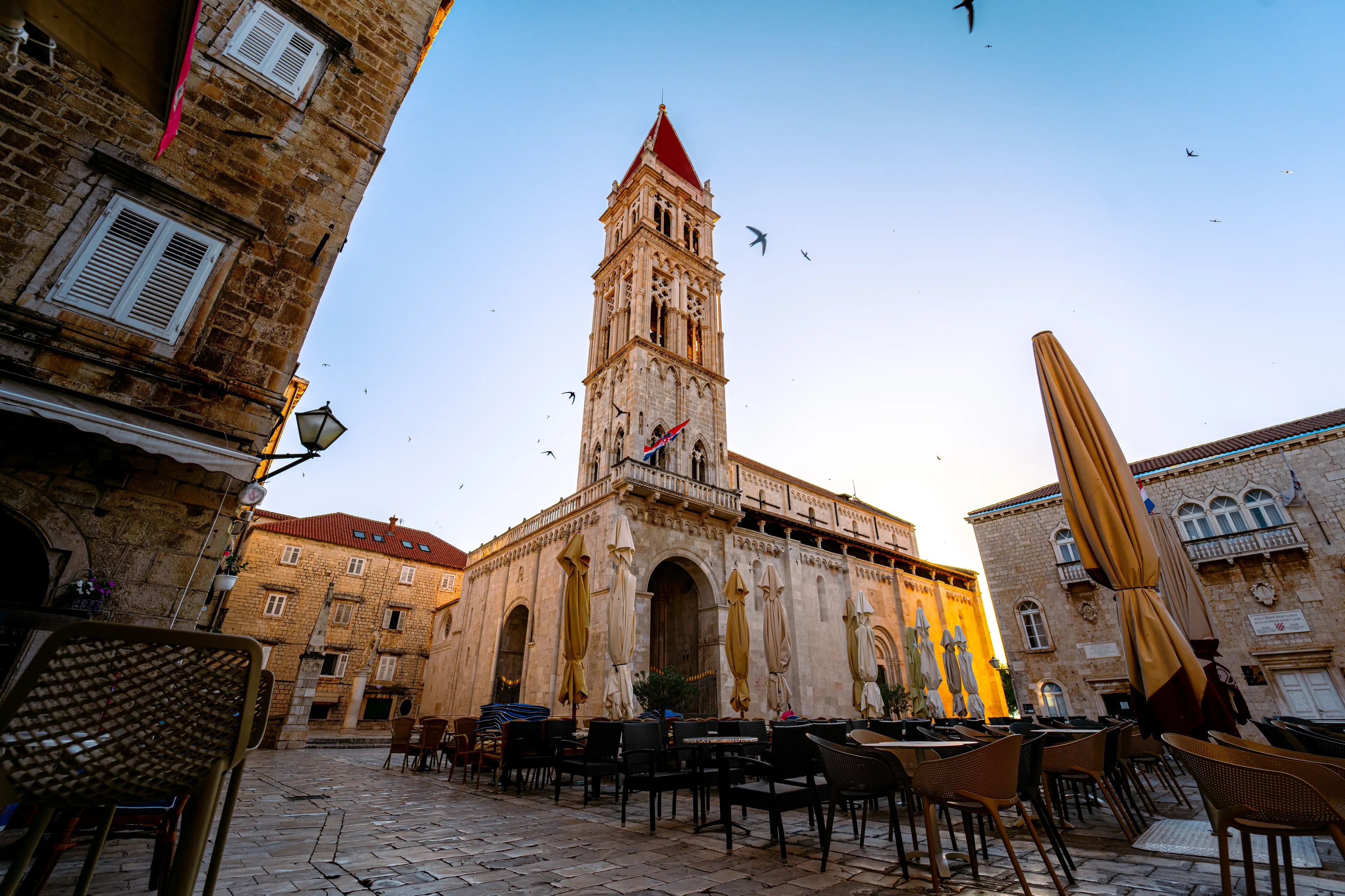 1-Day Trogir Itinerary: Nightlife & Shopping Escapade with Friends