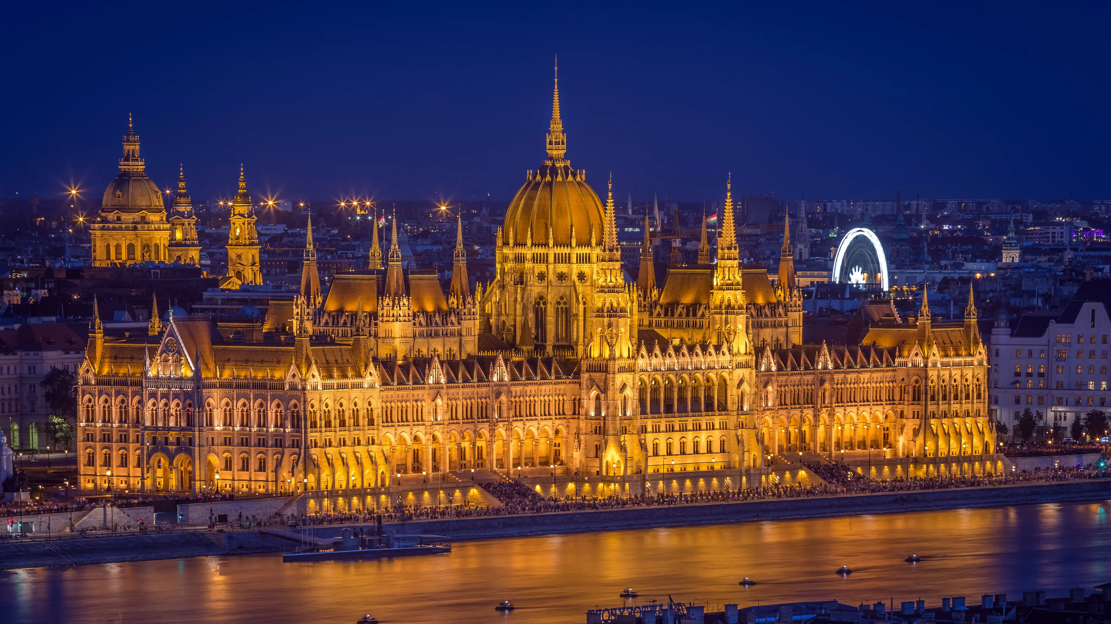 Parliament of Hungary and St Stephens Basilica Parliament of Hungary and St Stephens Basilica