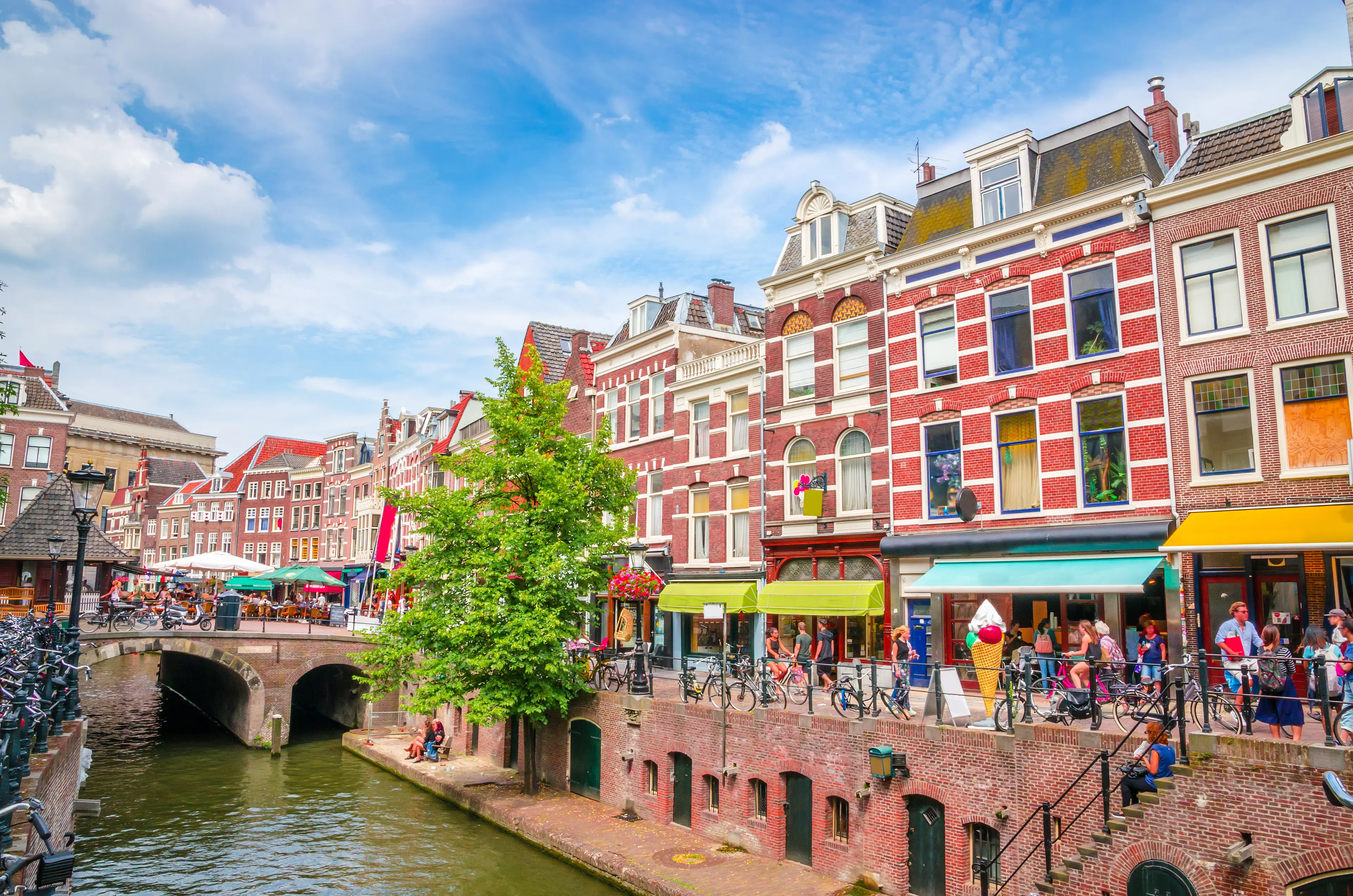 1-Day Utrecht Local Experience: Sightseeing, Food & Wine Tour