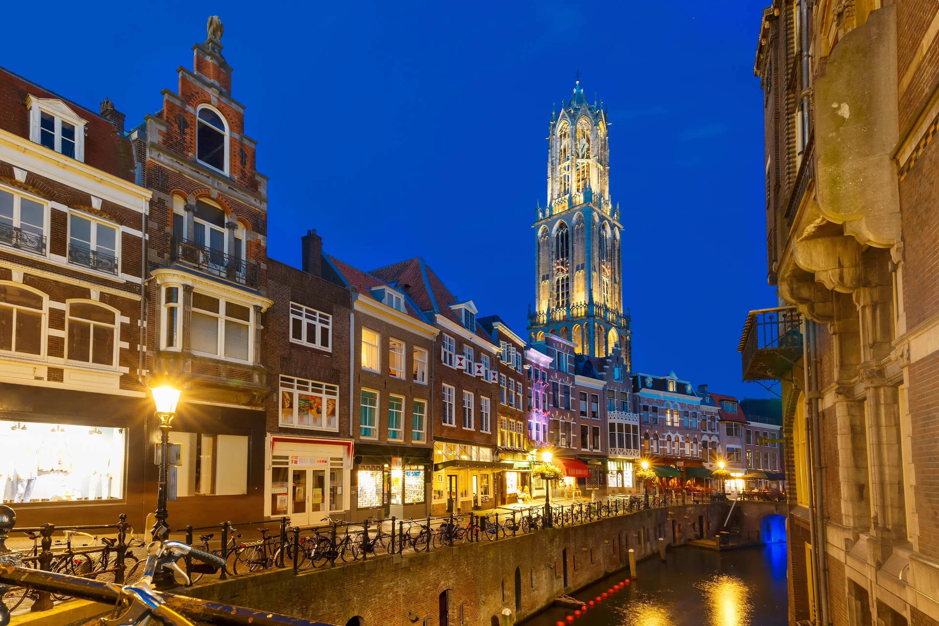 1-Day Solo Adventure and Sightseeing Tour in Utrecht