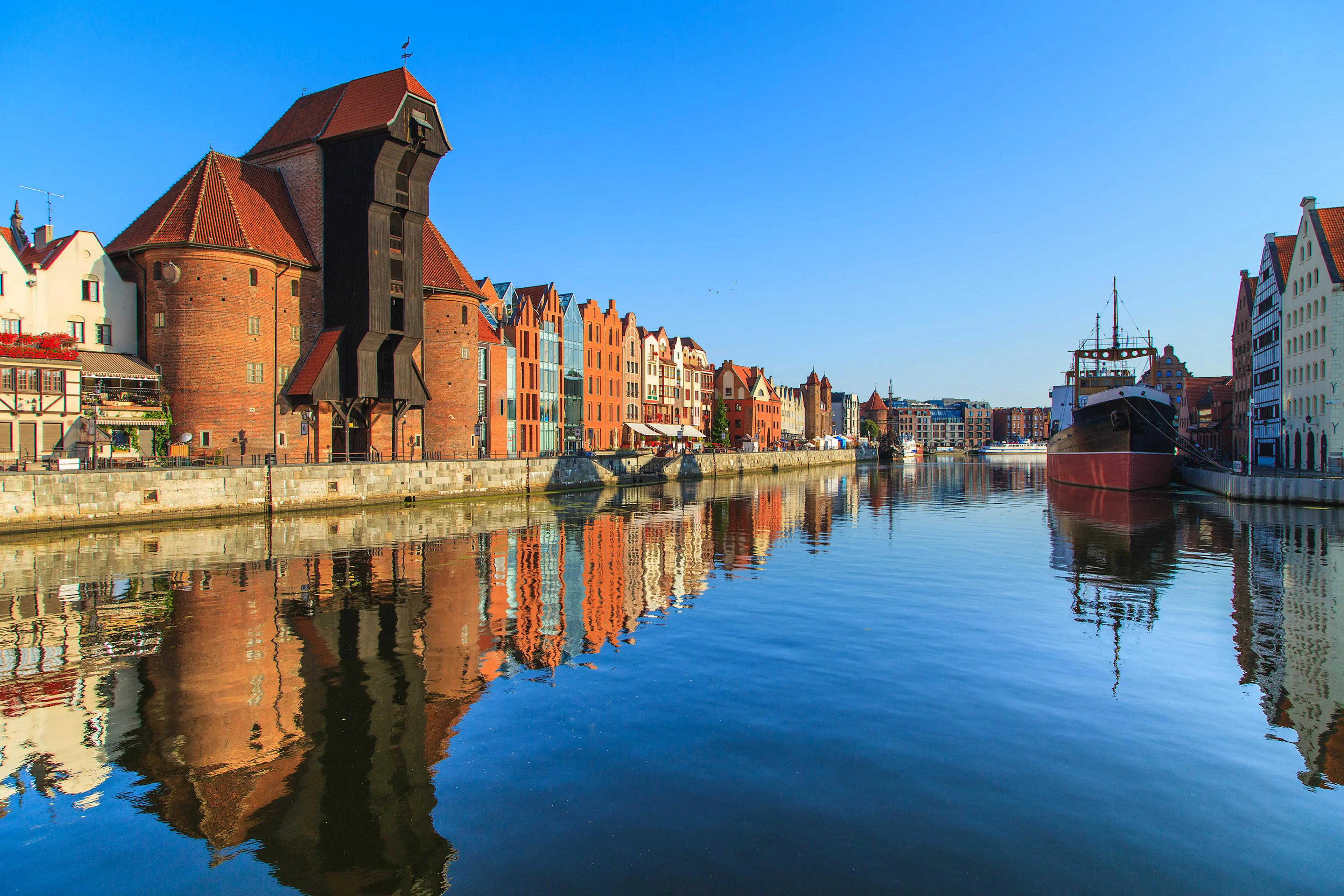 3-Day Local Foodie & Nightlife Couple Experience in Gdansk