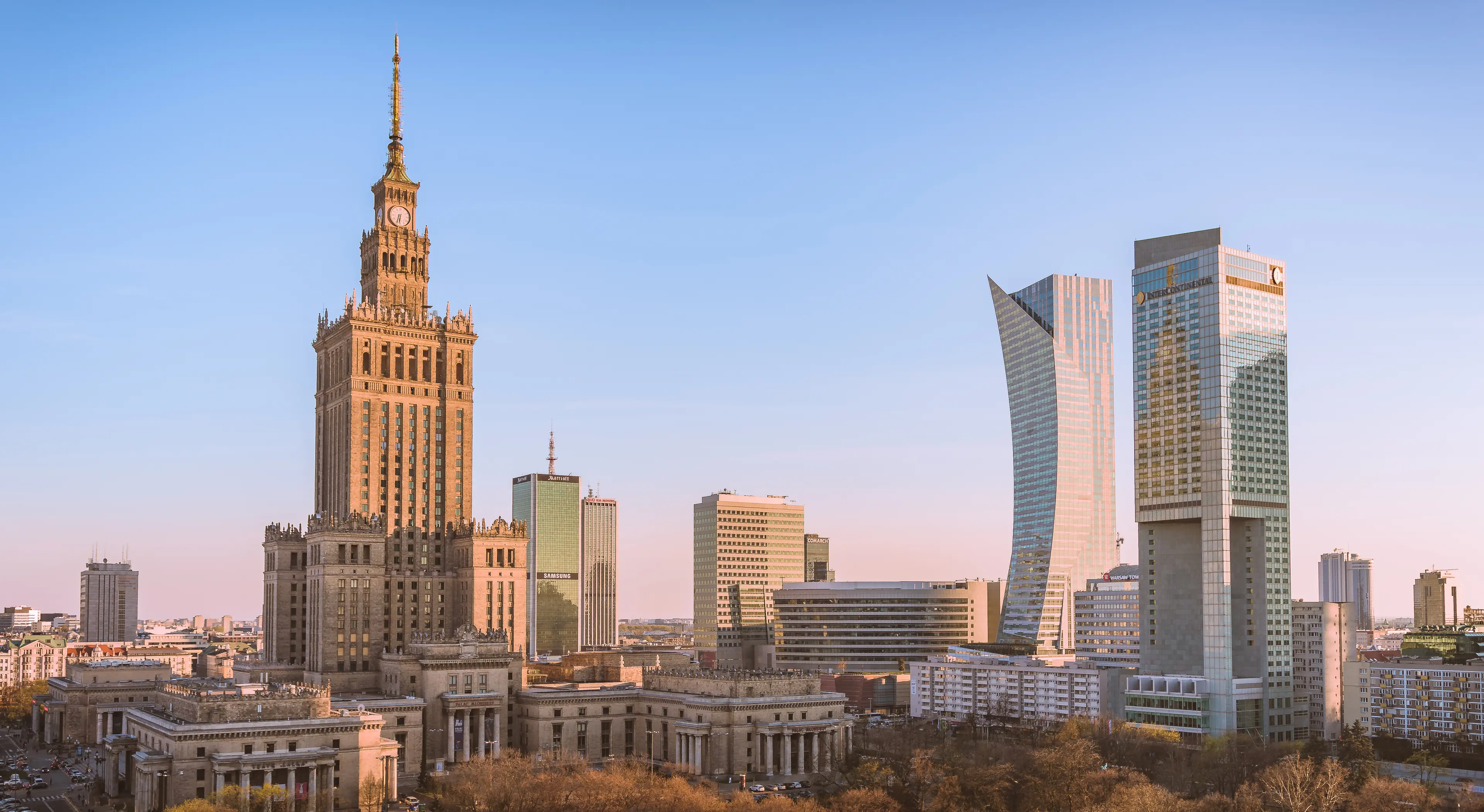 2-Day Warsaw Extravaganza: Shopping and Nightlife Galore