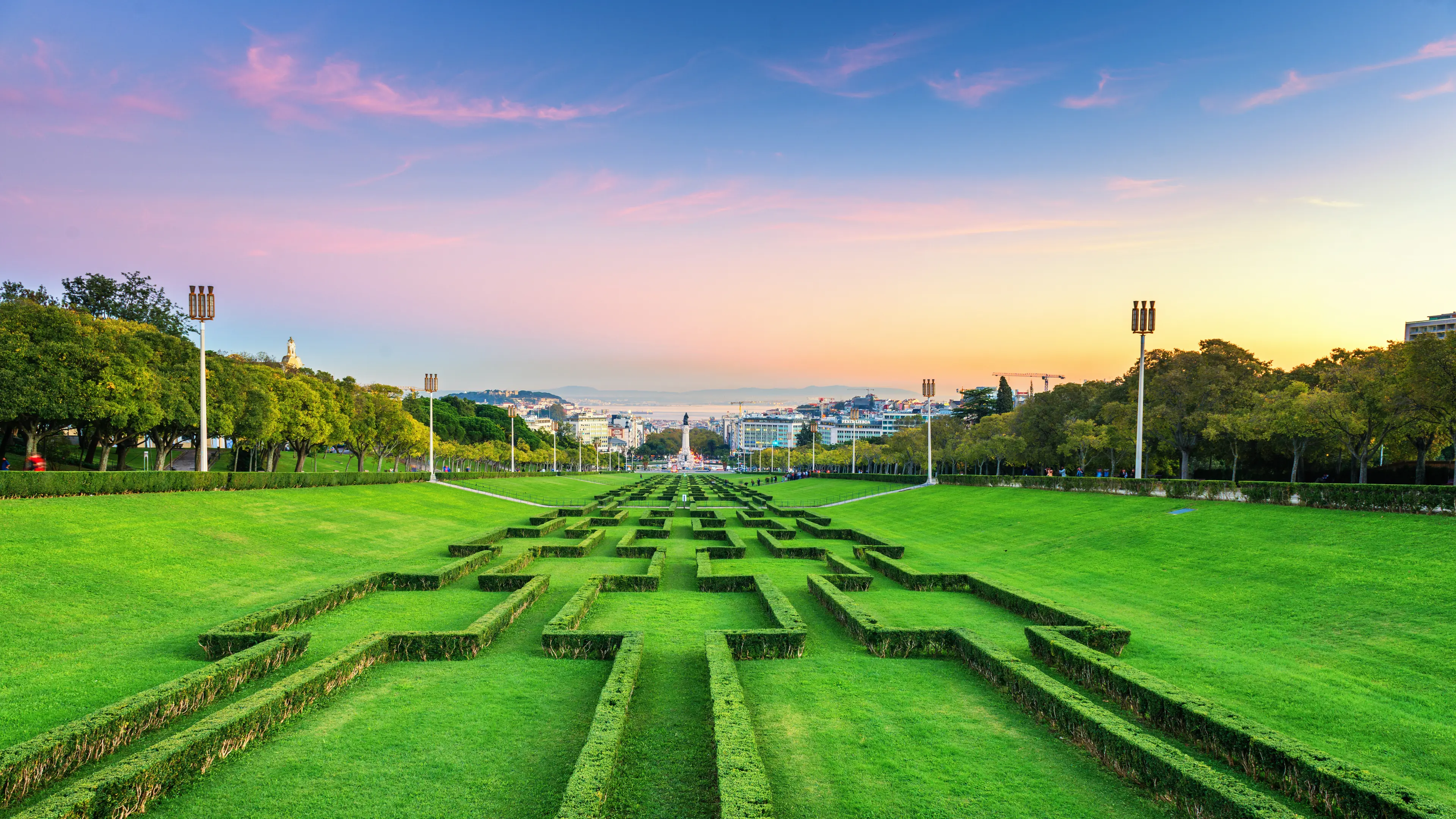 2-Day Family Sightseeing and Relaxation Itinerary in Lisbon, Portugal