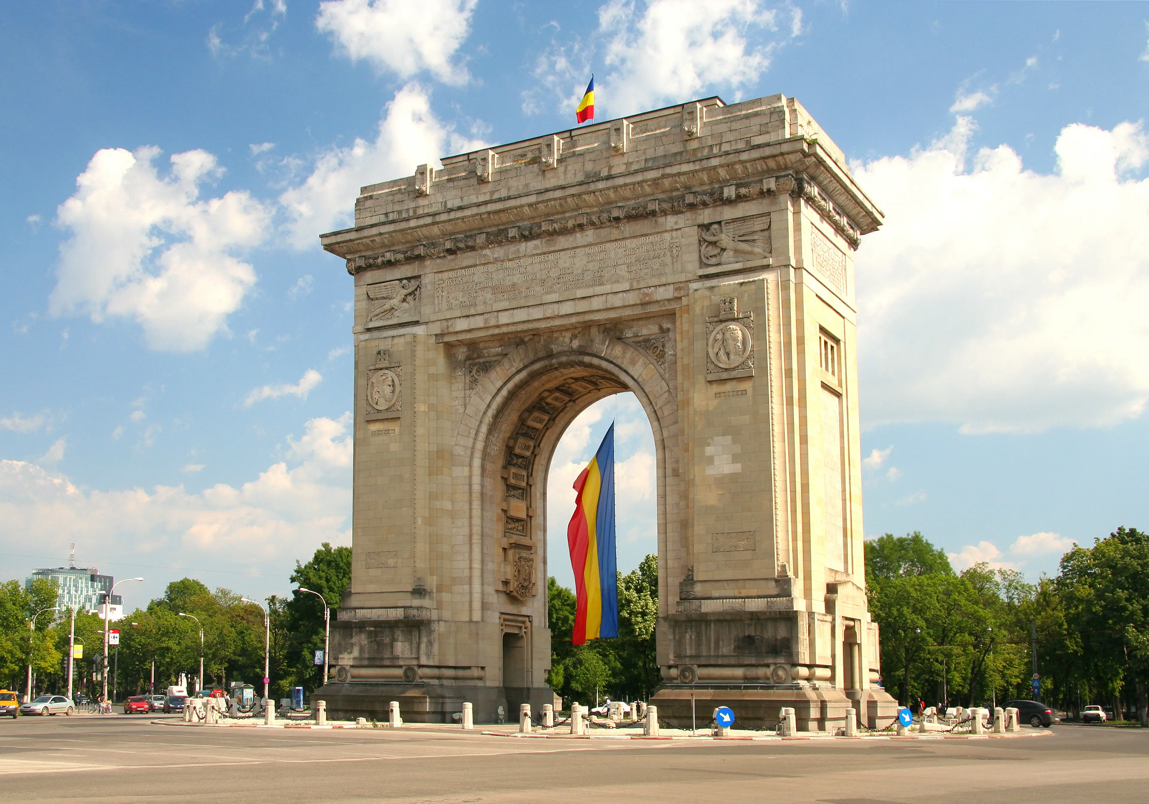 3-Day Bucharest Adventure: Sightseeing, Food, Wine Excursion