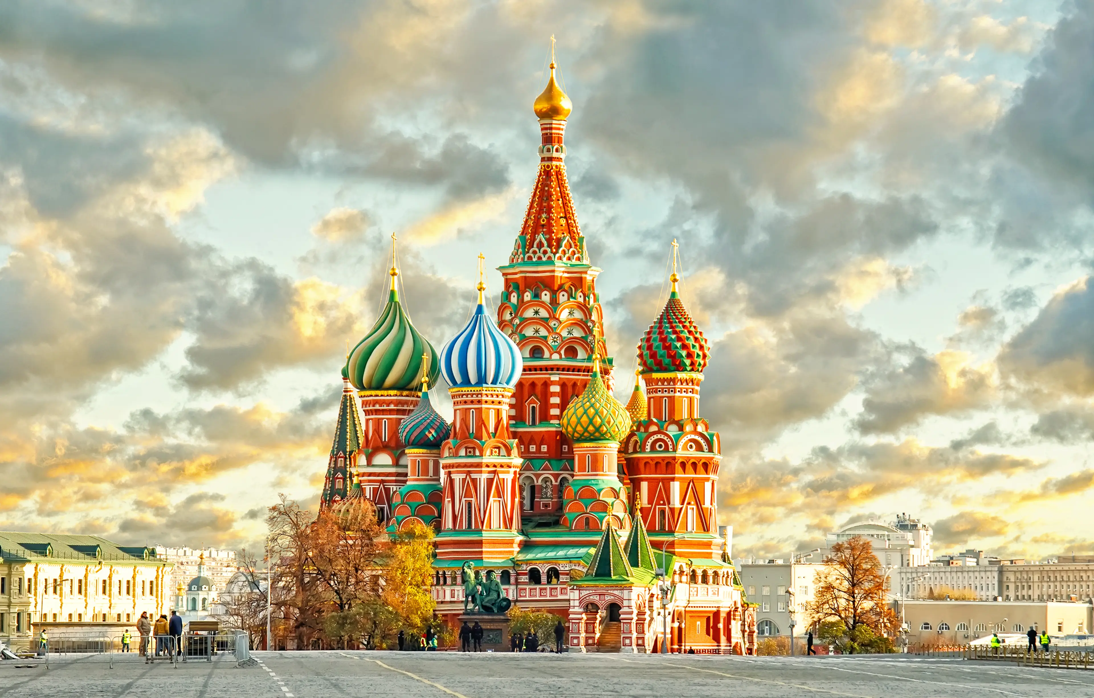 Explore Majestic Moscow: A Full-day Russian Adventure