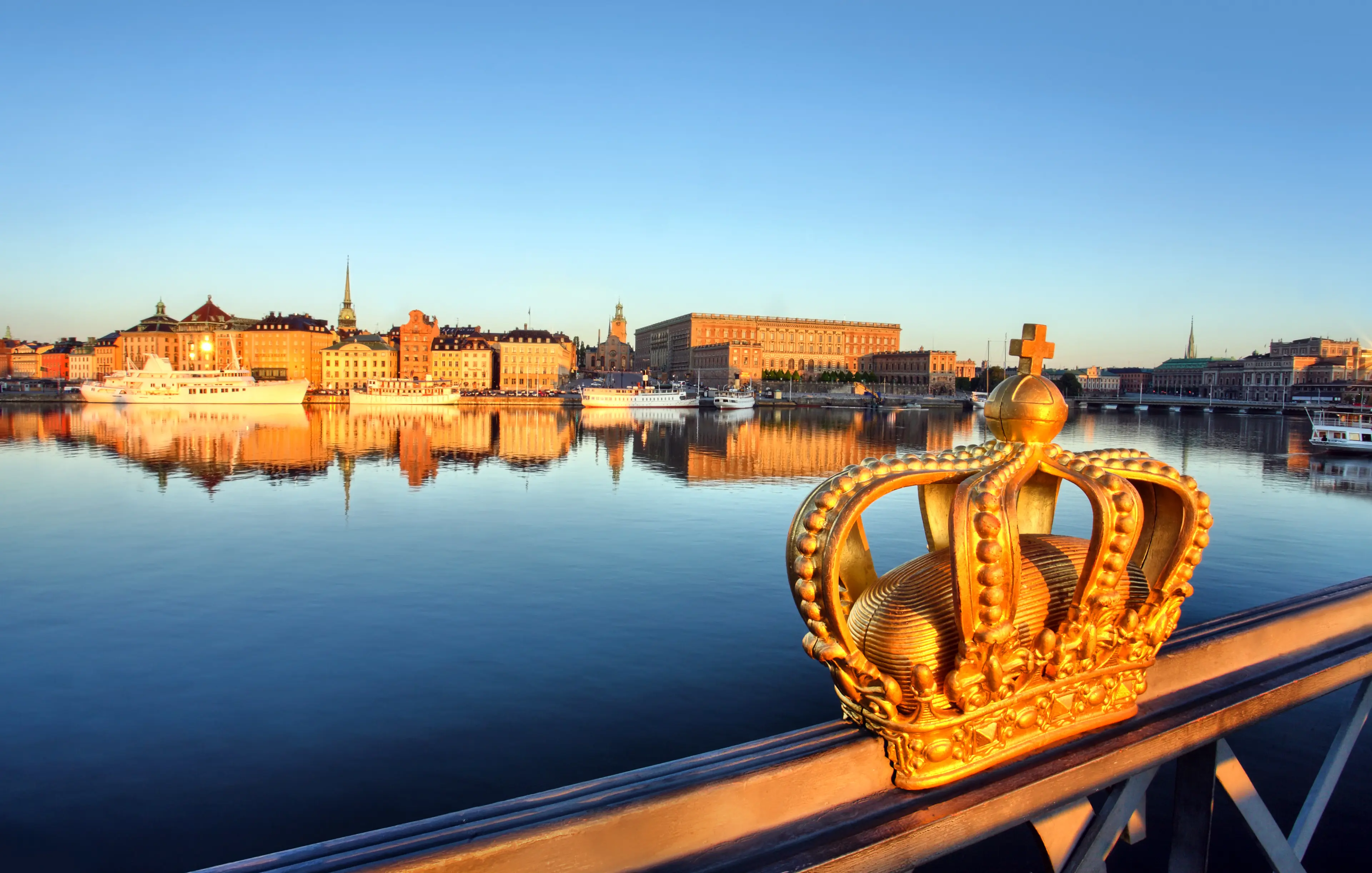 1-Day Family Relaxation & Sightseeing Tour in Stockholm for Locals