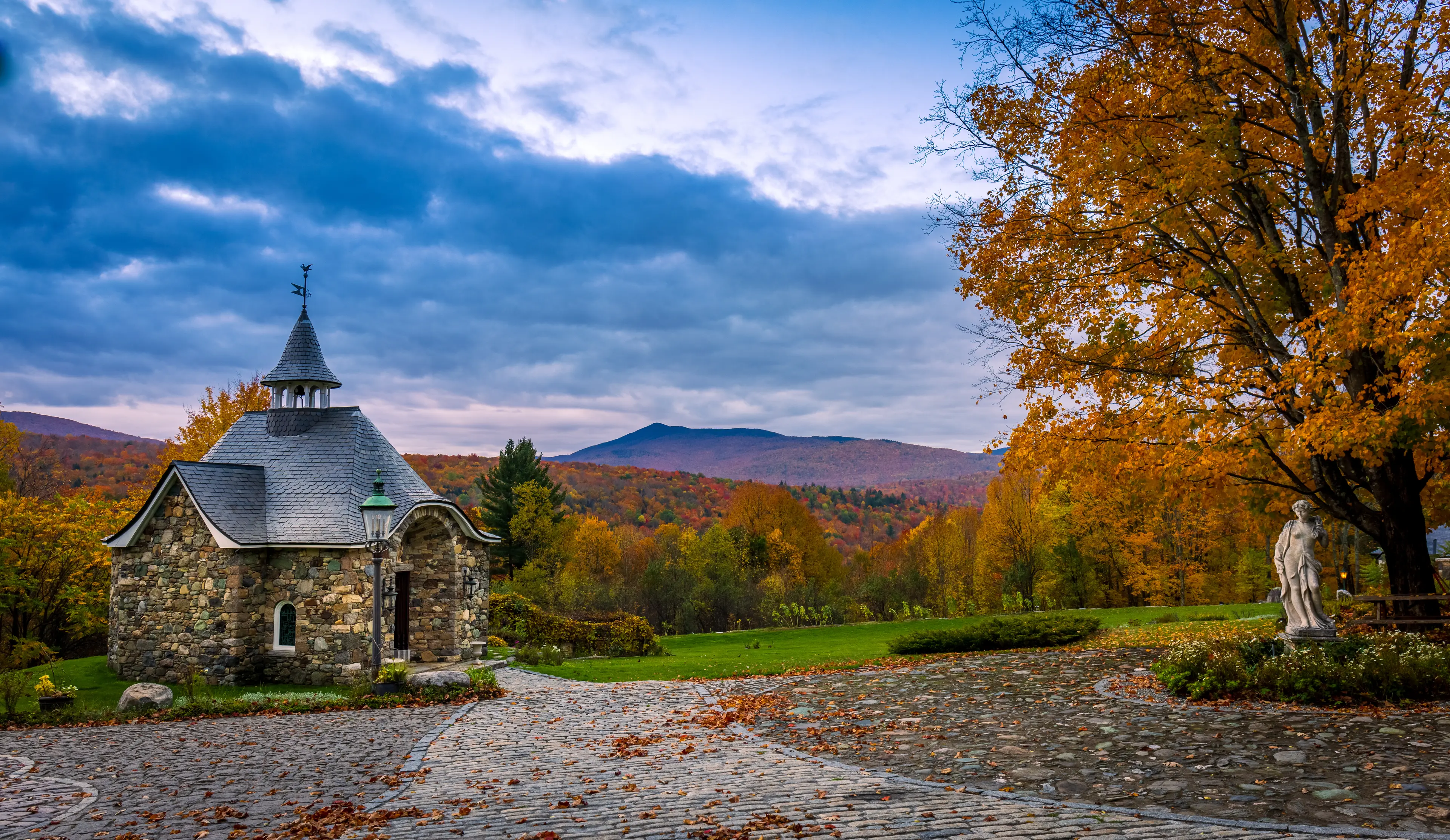 Explore Eastern Townships, Quebec in One Day Itinerary