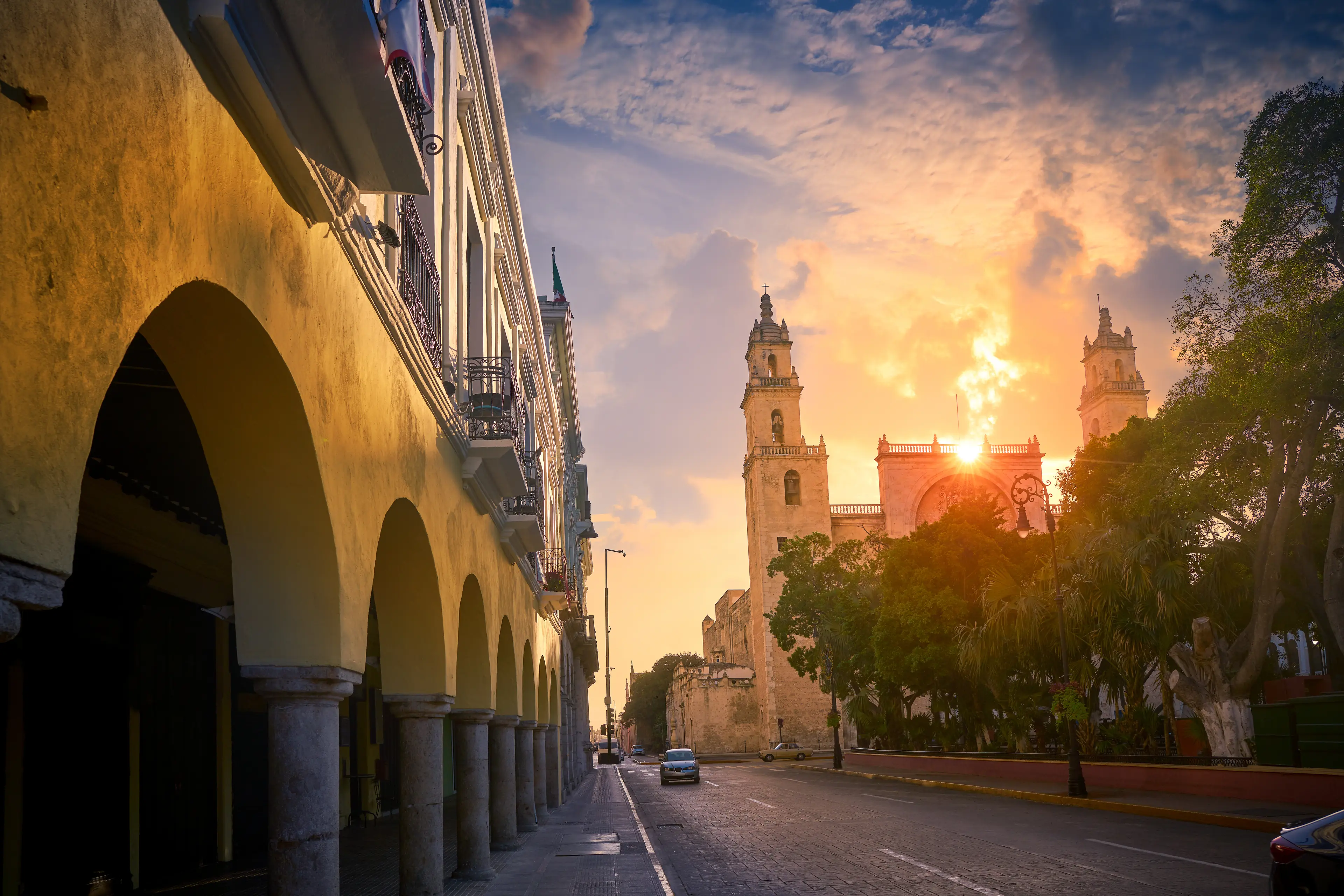 1-Day Solo Local Experience: Sightseeing, Food & Wine in Merida, Mexico