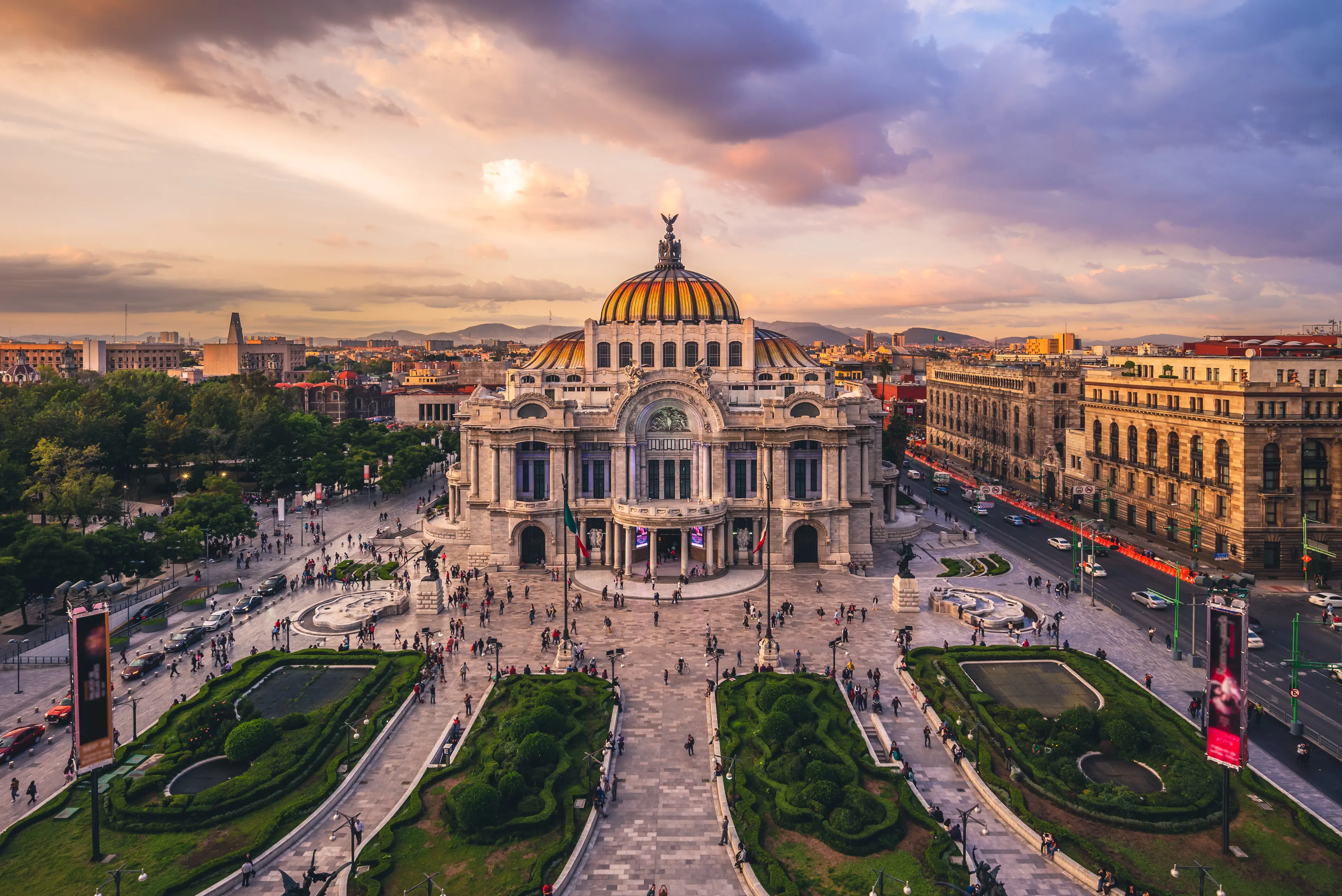 Romantic 4-Day Outdoor, Gourmet & Nightlife Experience in Mexico City