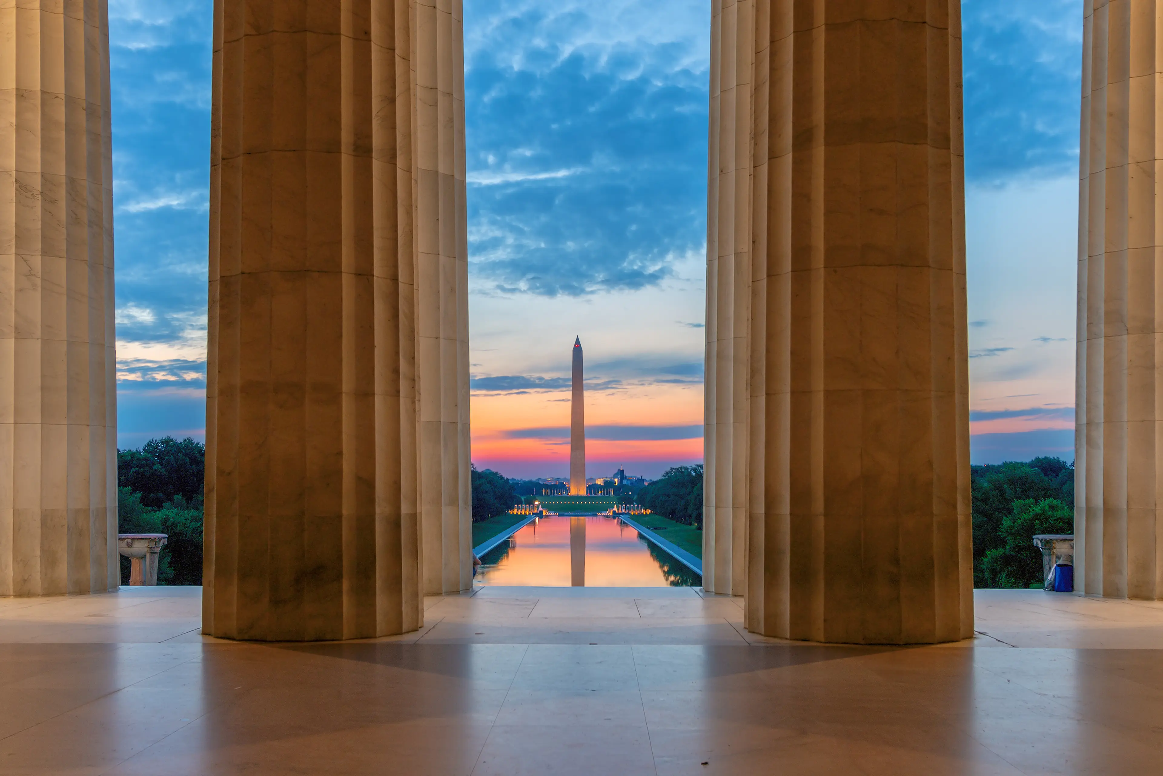 Lincoln Memorial and Washington Monument