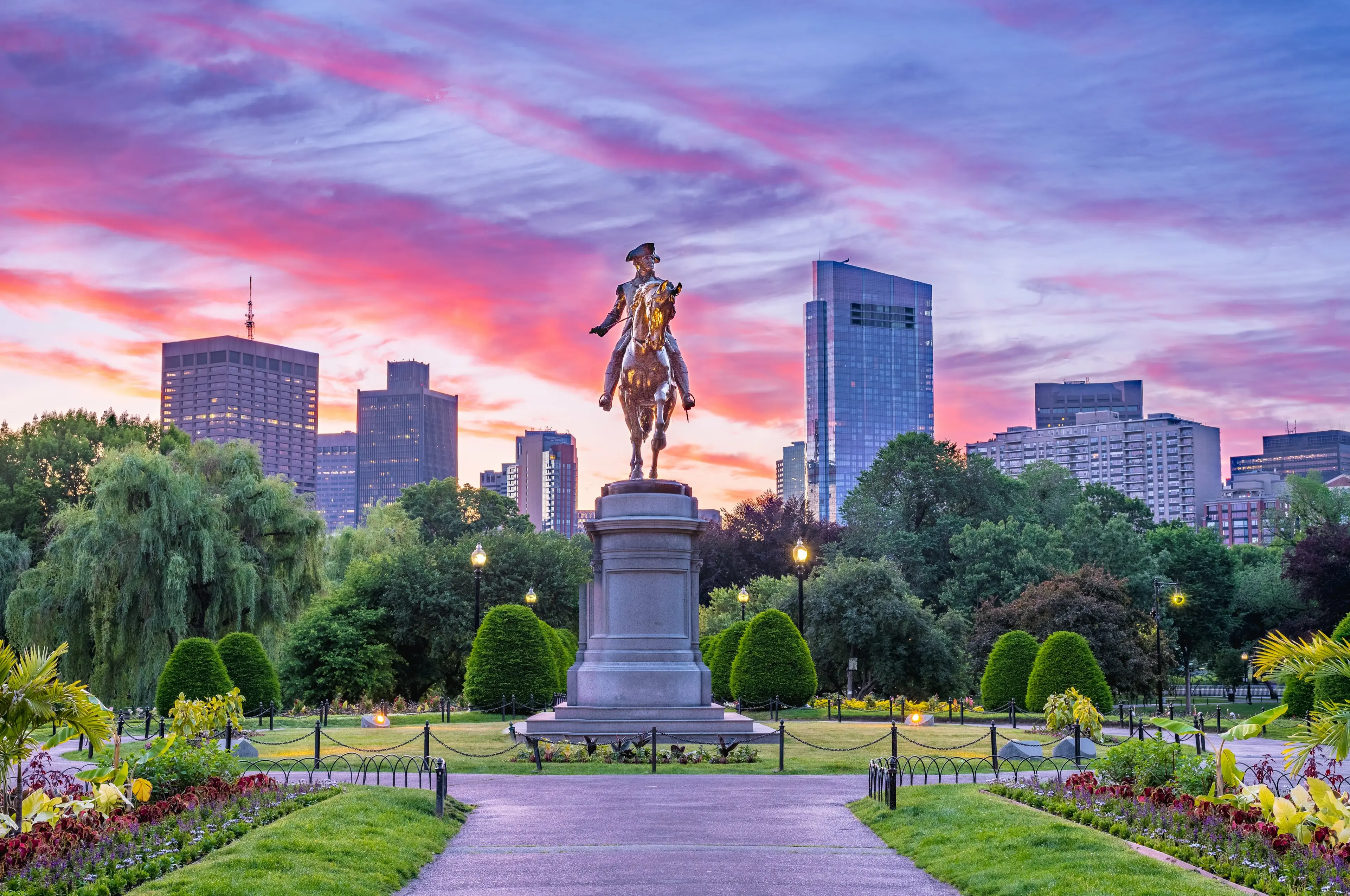 1-Day Boston Adventure: Sightseeing & Outdoor Fun with Friends