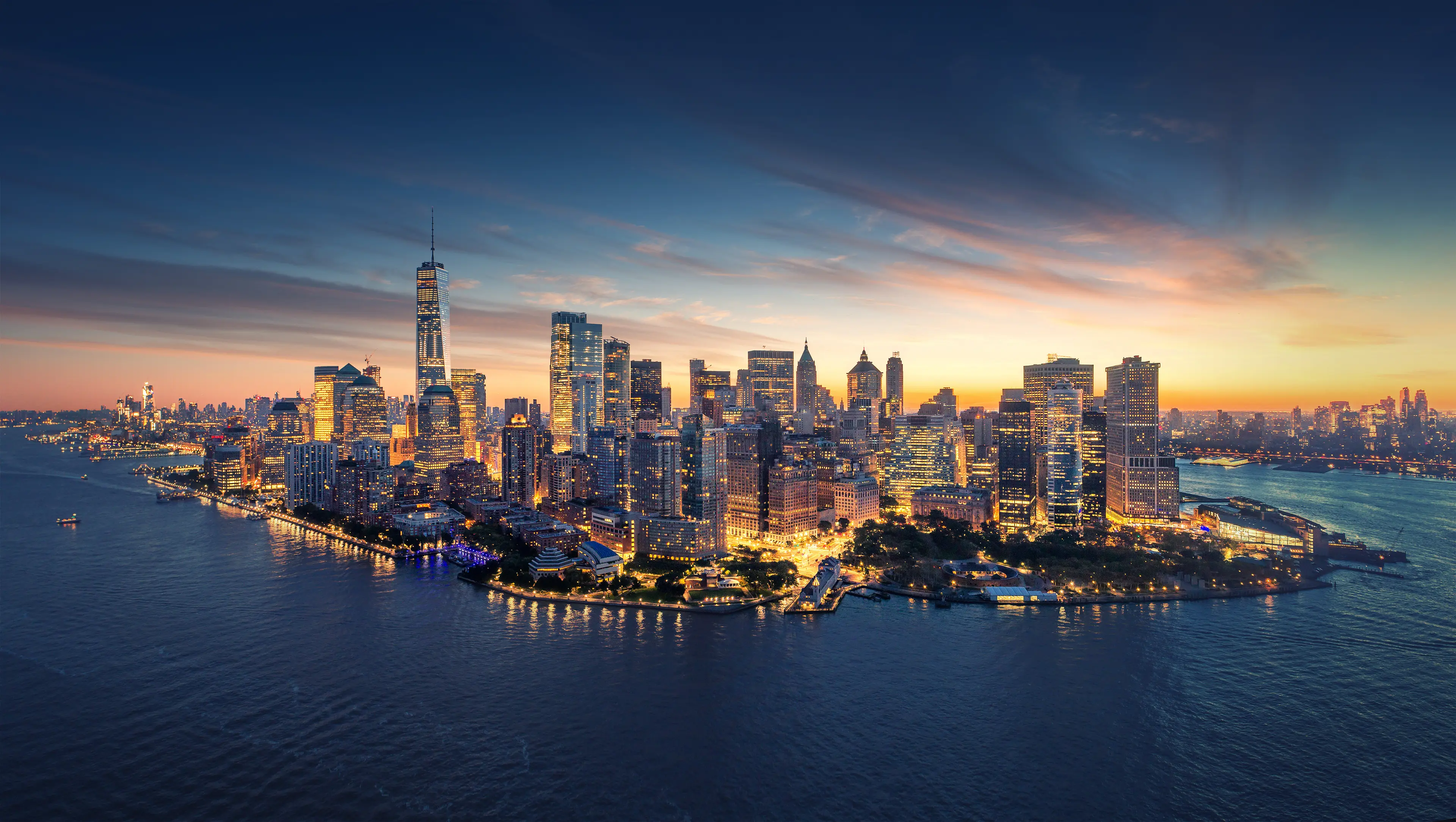 Manhattan panorama skyline at sunrise