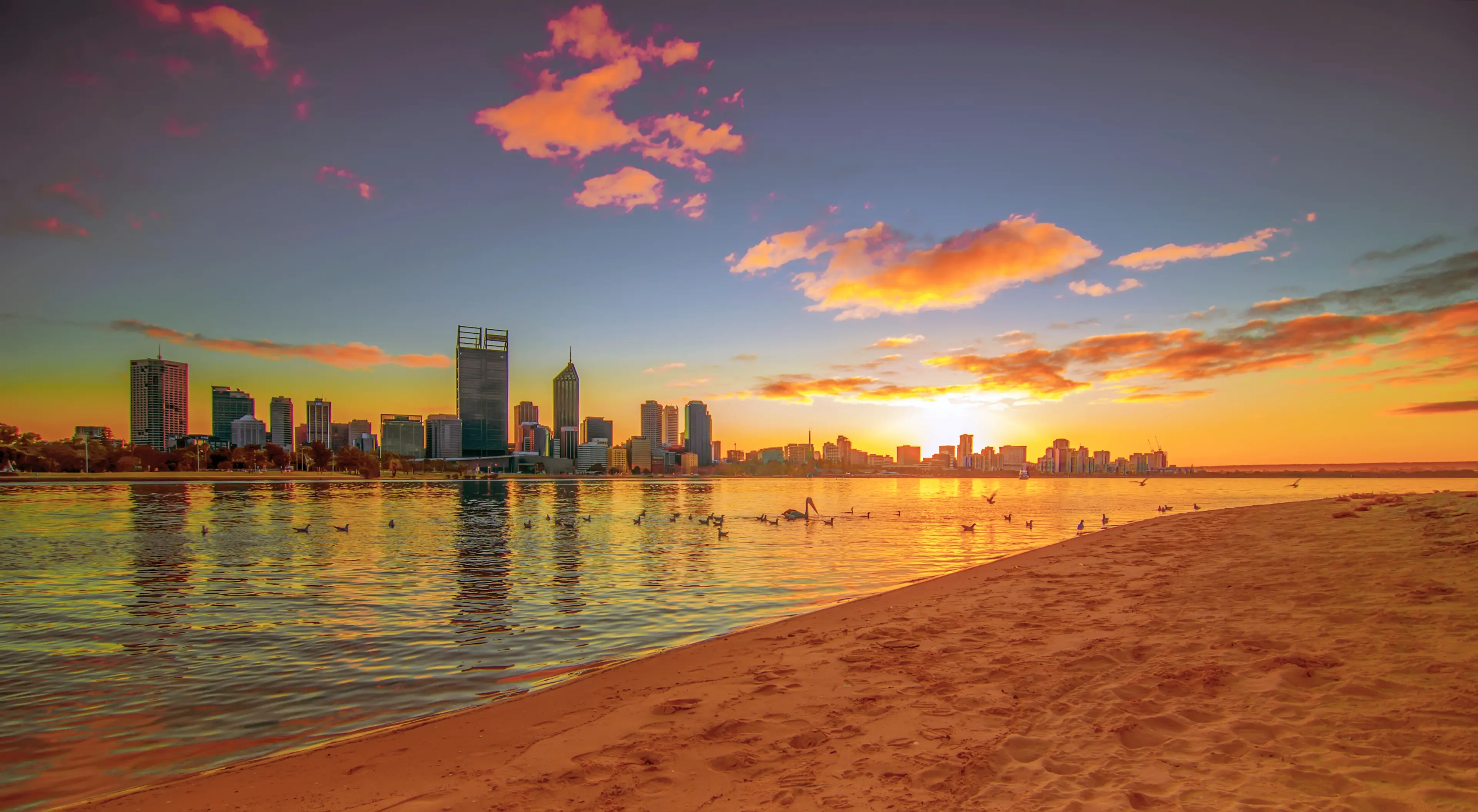 Sunrise view of the Perth skyline Sunrise view of the Perth skyline