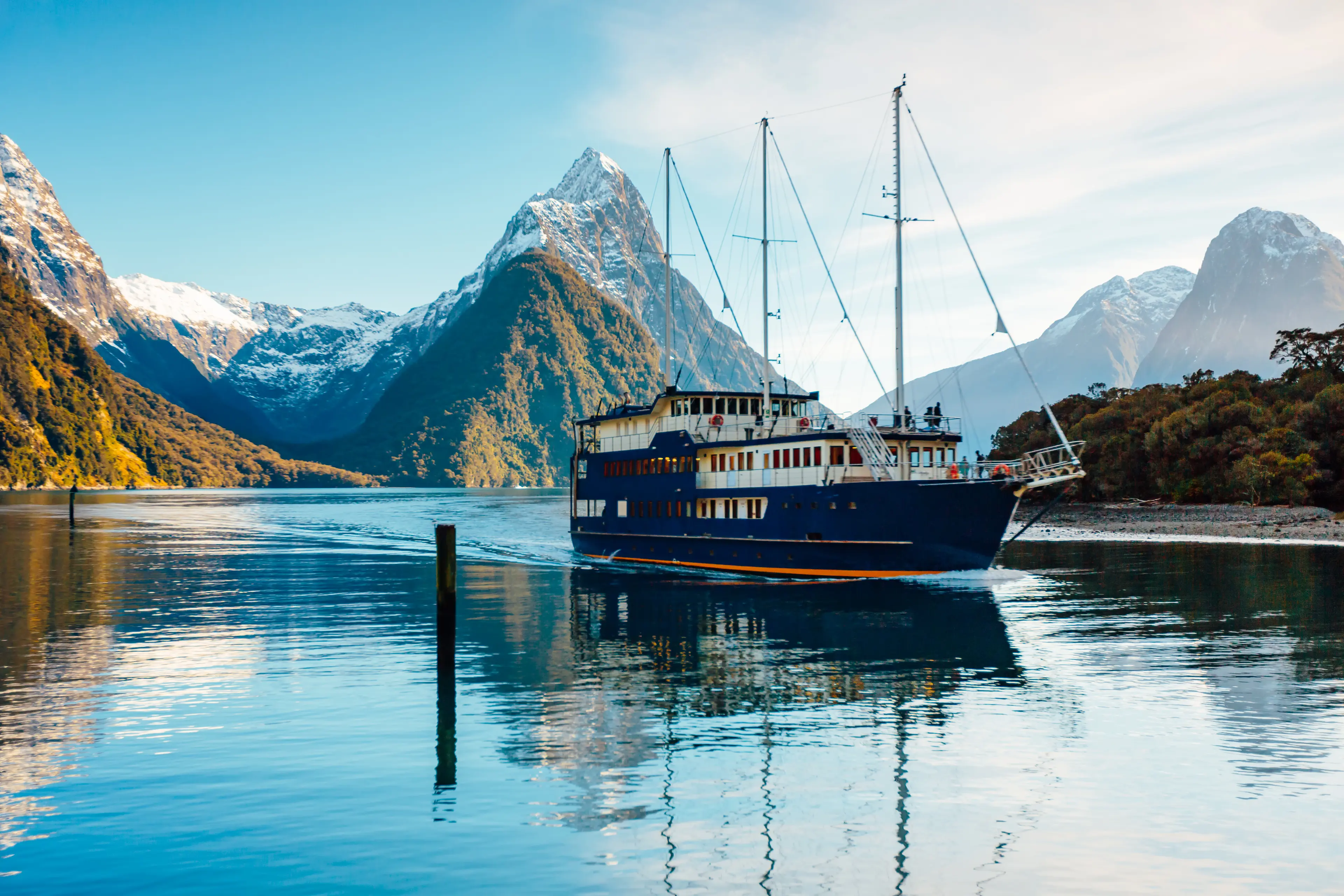1-Day Romantic Adventure and Relaxation in Milford Sound