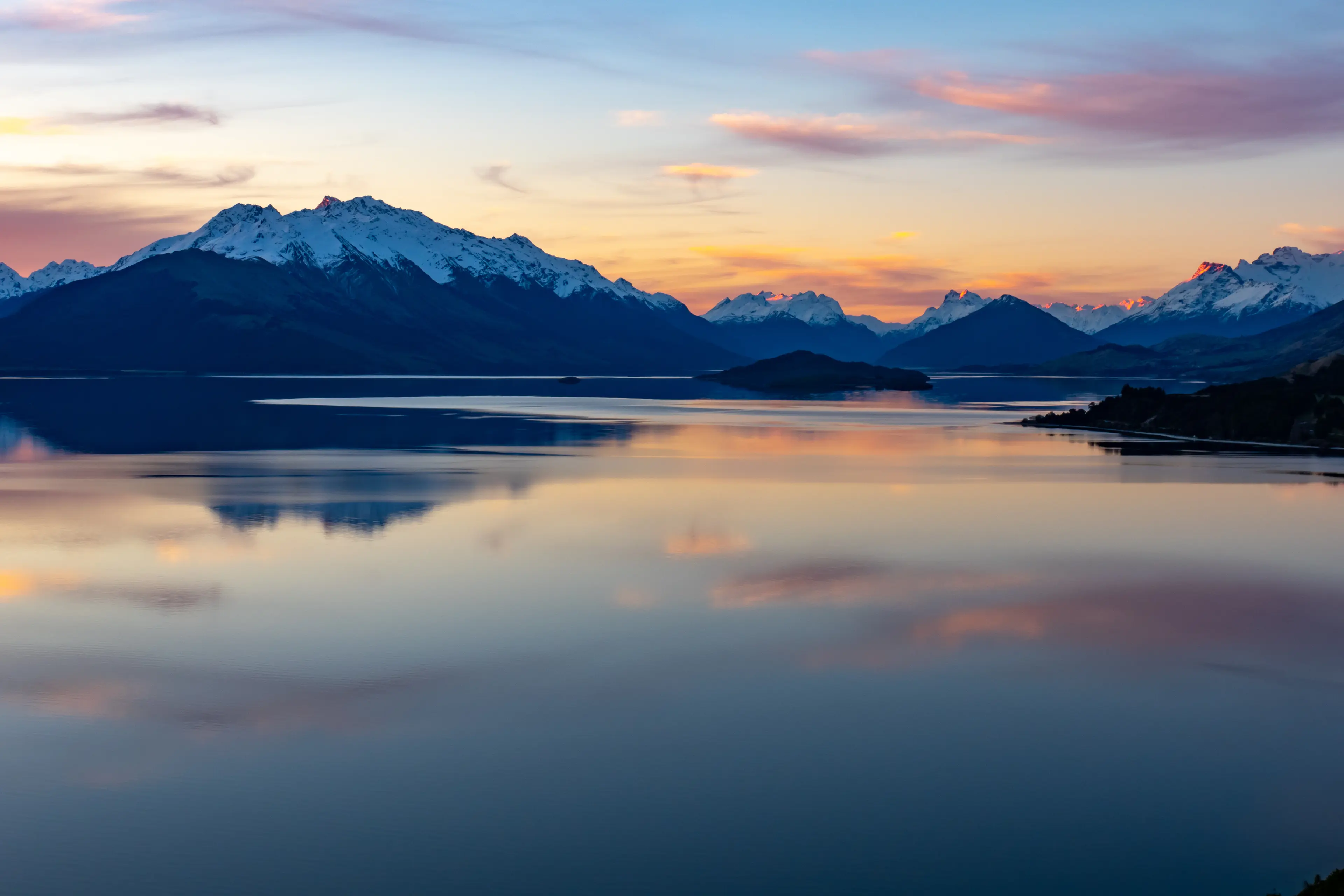 Lake Wakatipu near Glenorchy Lake Wakatipu near Glenorchy
