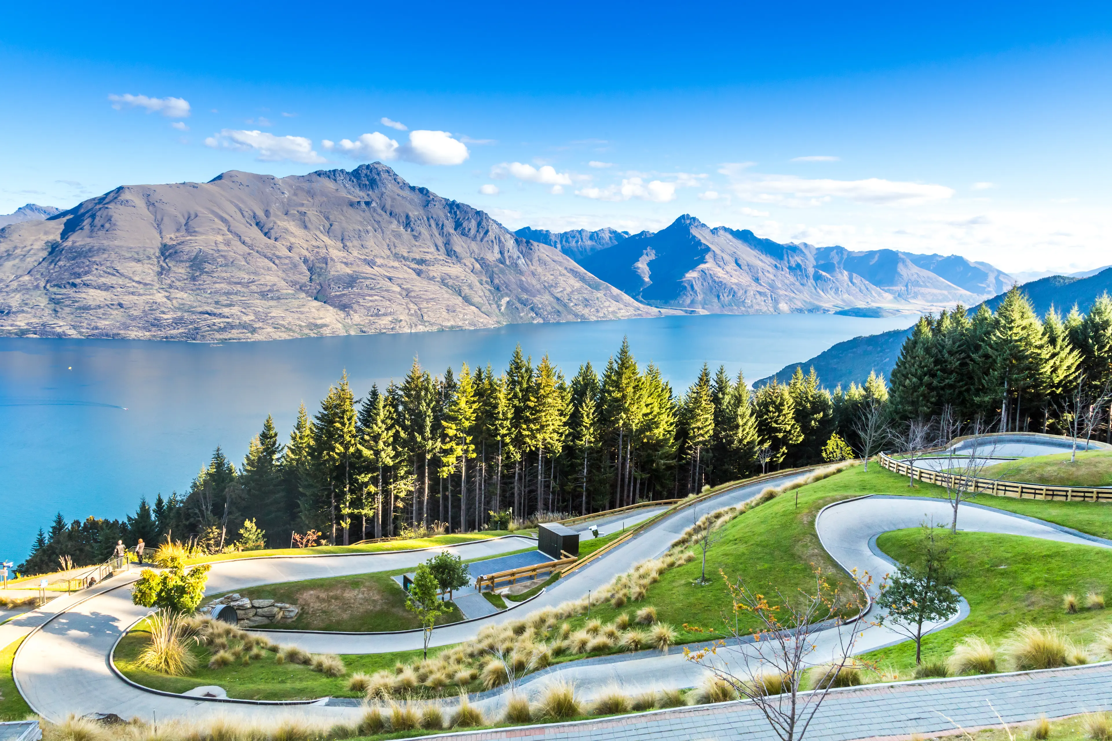 Queenstown, the city of adventure and nature Queenstown, the city of adventure and nature