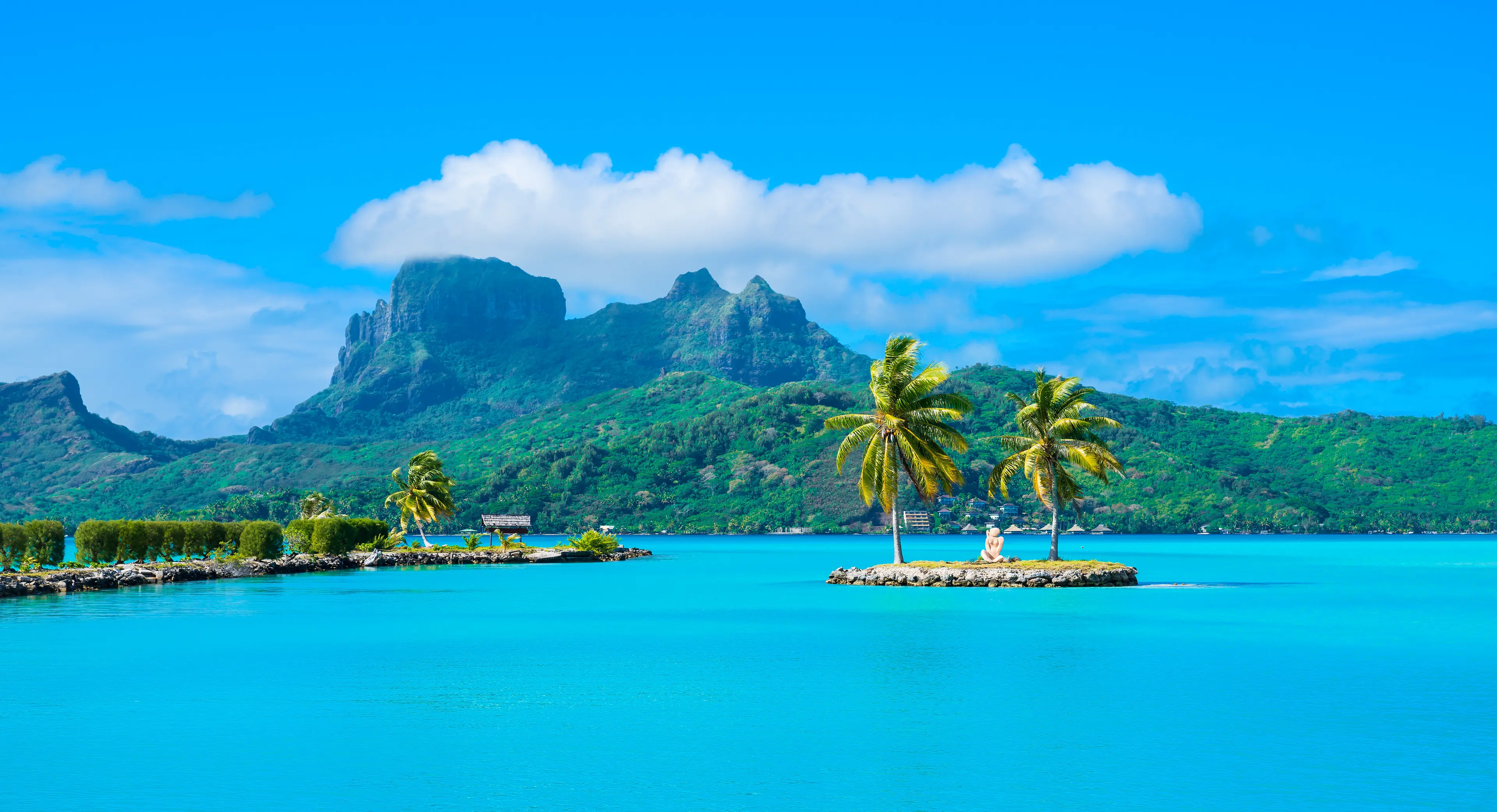 1-day Romantic Bora Bora Retreat: Relaxation, Food & Wine