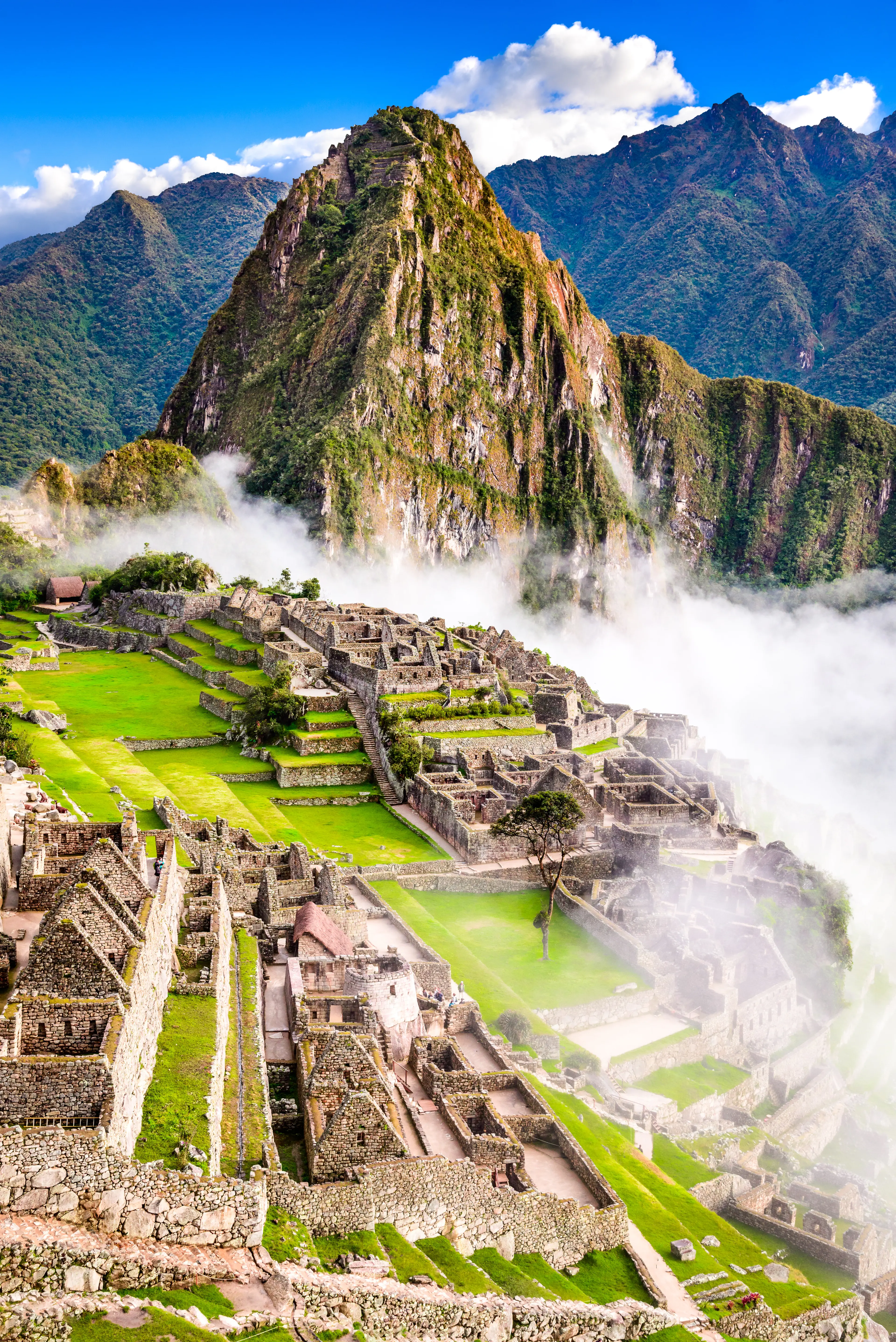 2-Day Relaxing Couple's Getaway to Machu Picchu: Sightseeing & Food